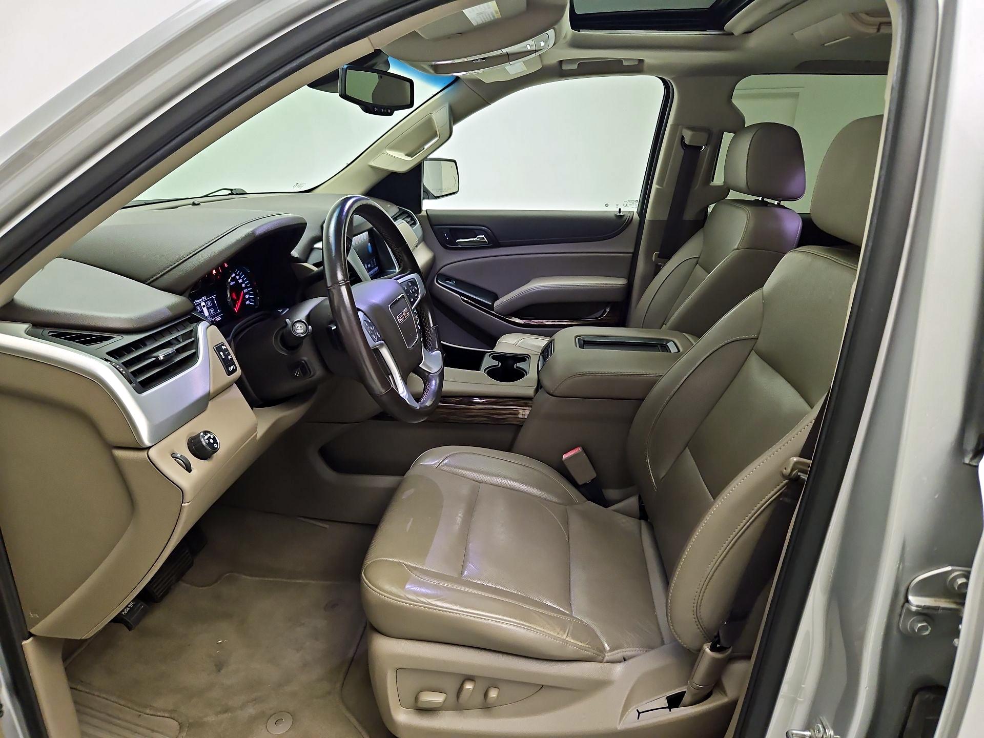 Thumbnail: 2019 GMC Yukon XL - 11