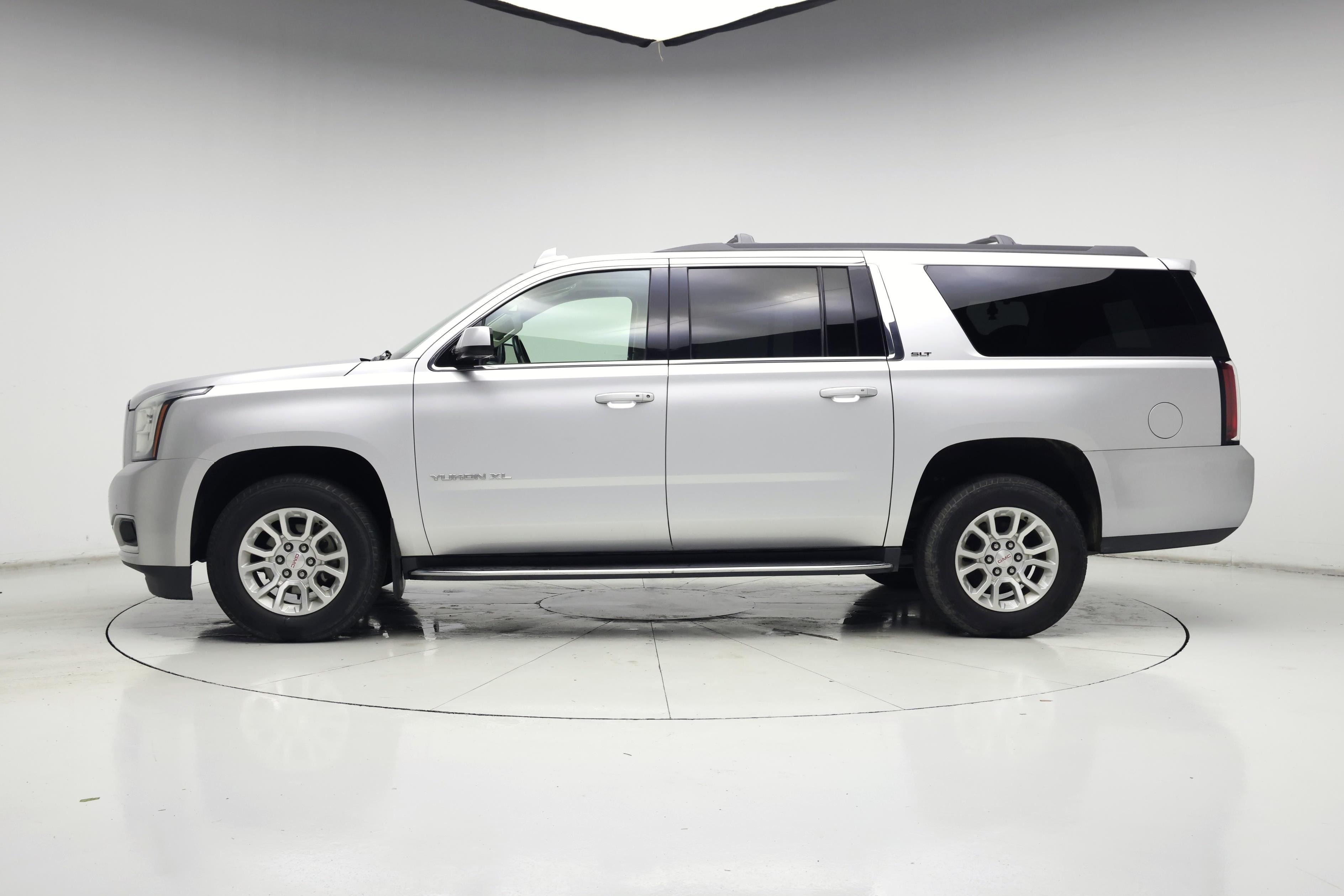 Thumbnail: 2019 GMC Yukon XL - 3