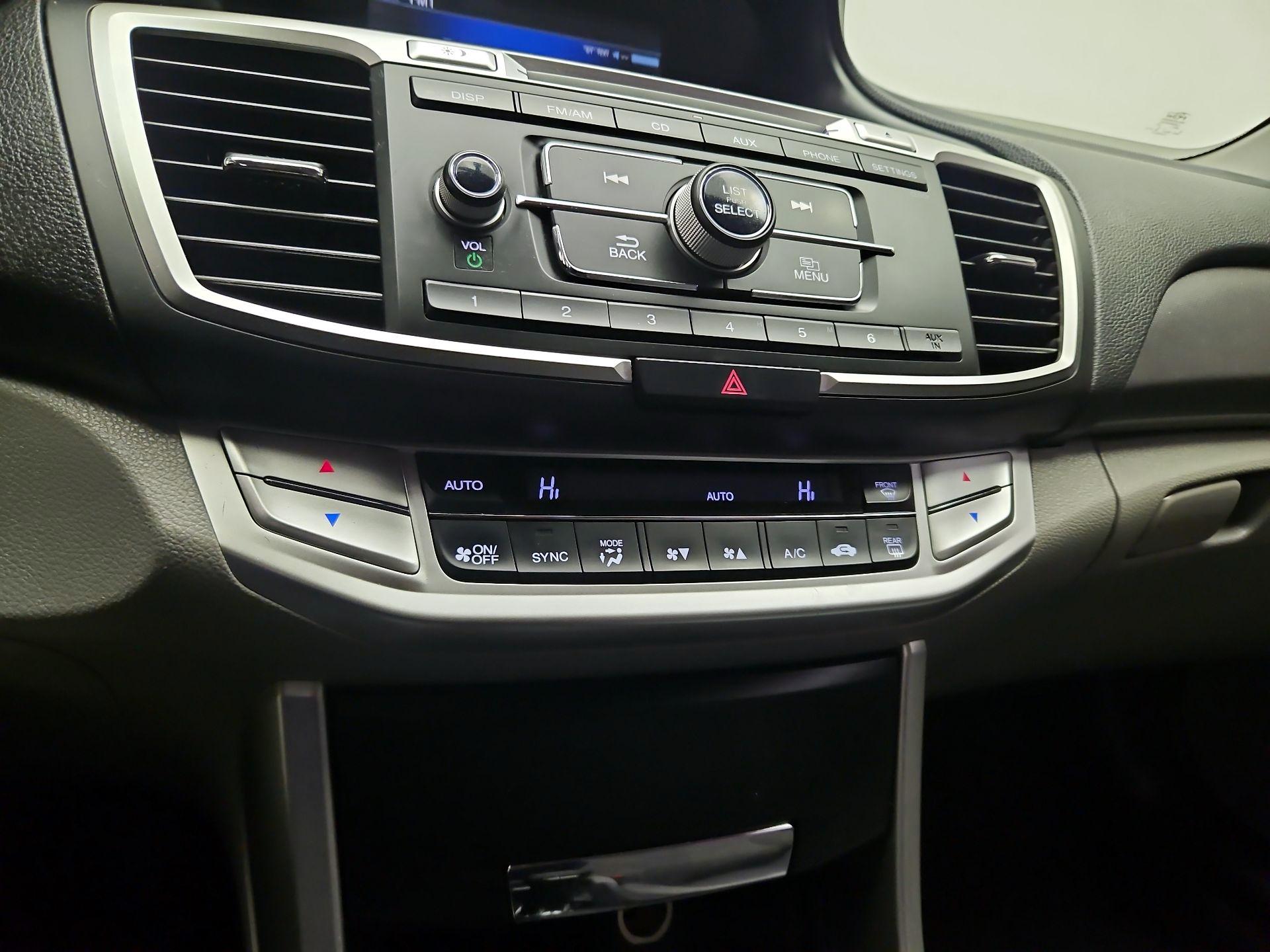 Thumbnail: 2015 Honda Accord - 15
