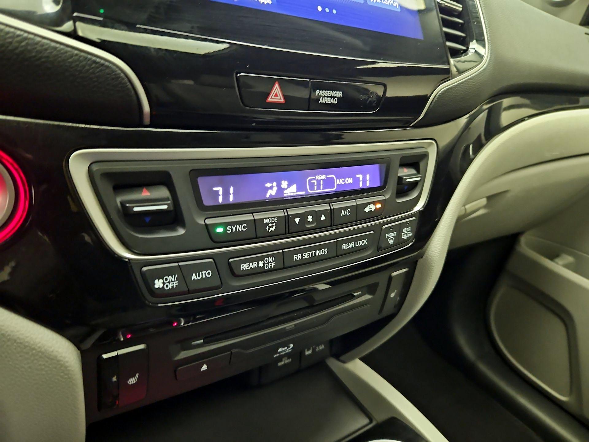 Thumbnail: 2020 Honda Pilot - 17