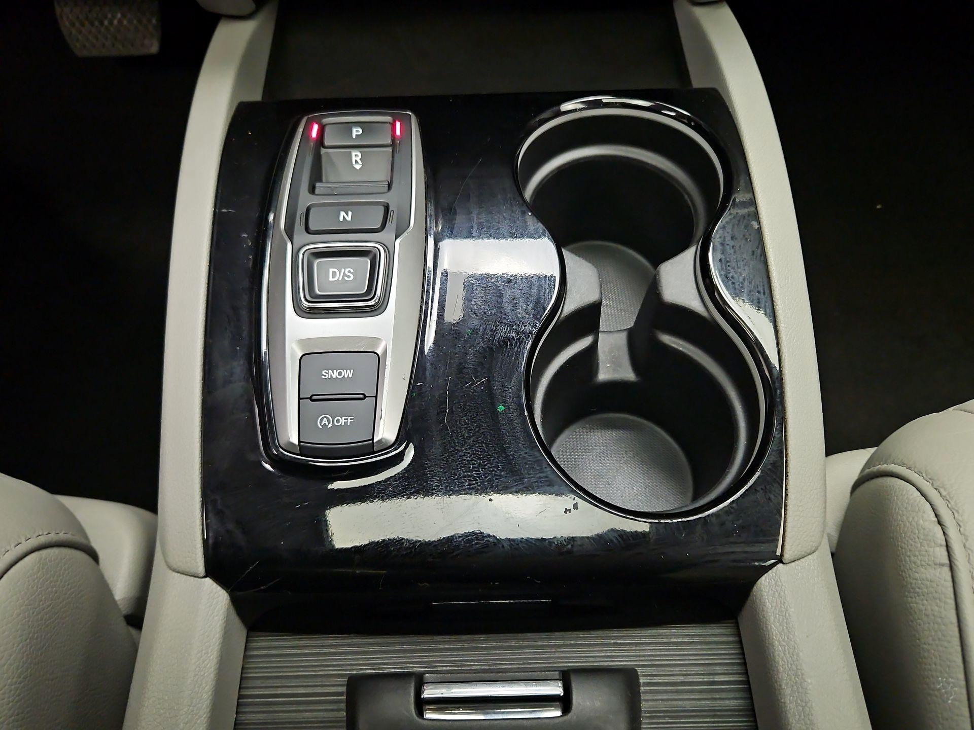 Thumbnail: 2020 Honda Pilot - 18