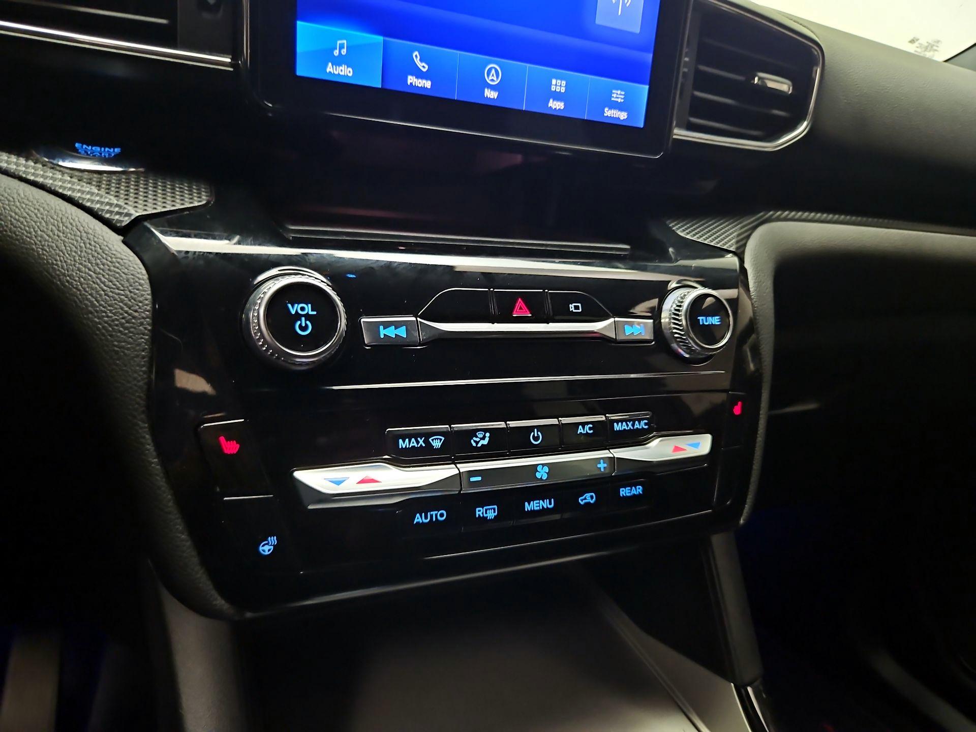 Thumbnail: 2023 Ford Explorer - 16