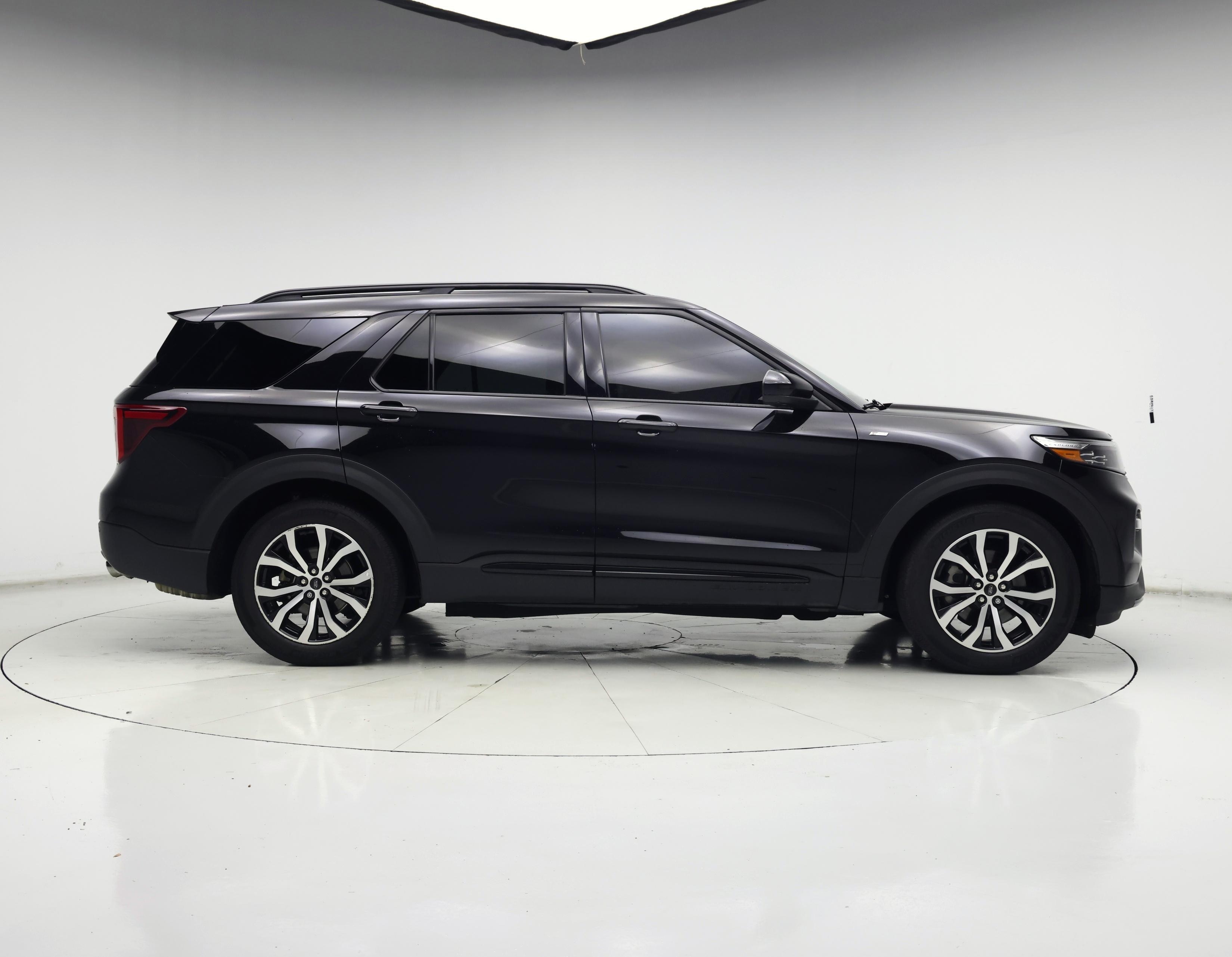 Thumbnail: 2023 Ford Explorer - 7