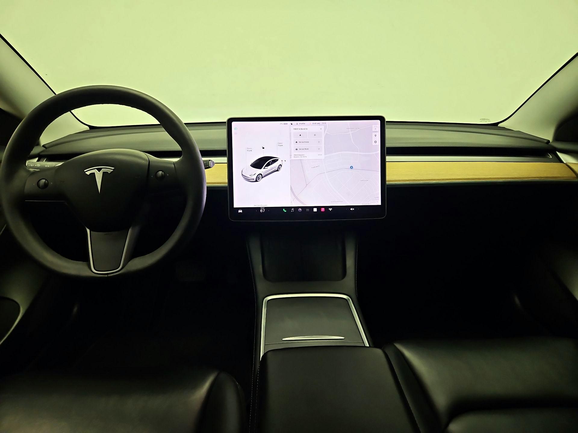 Thumbnail: 2021 Tesla Model 3 - 9