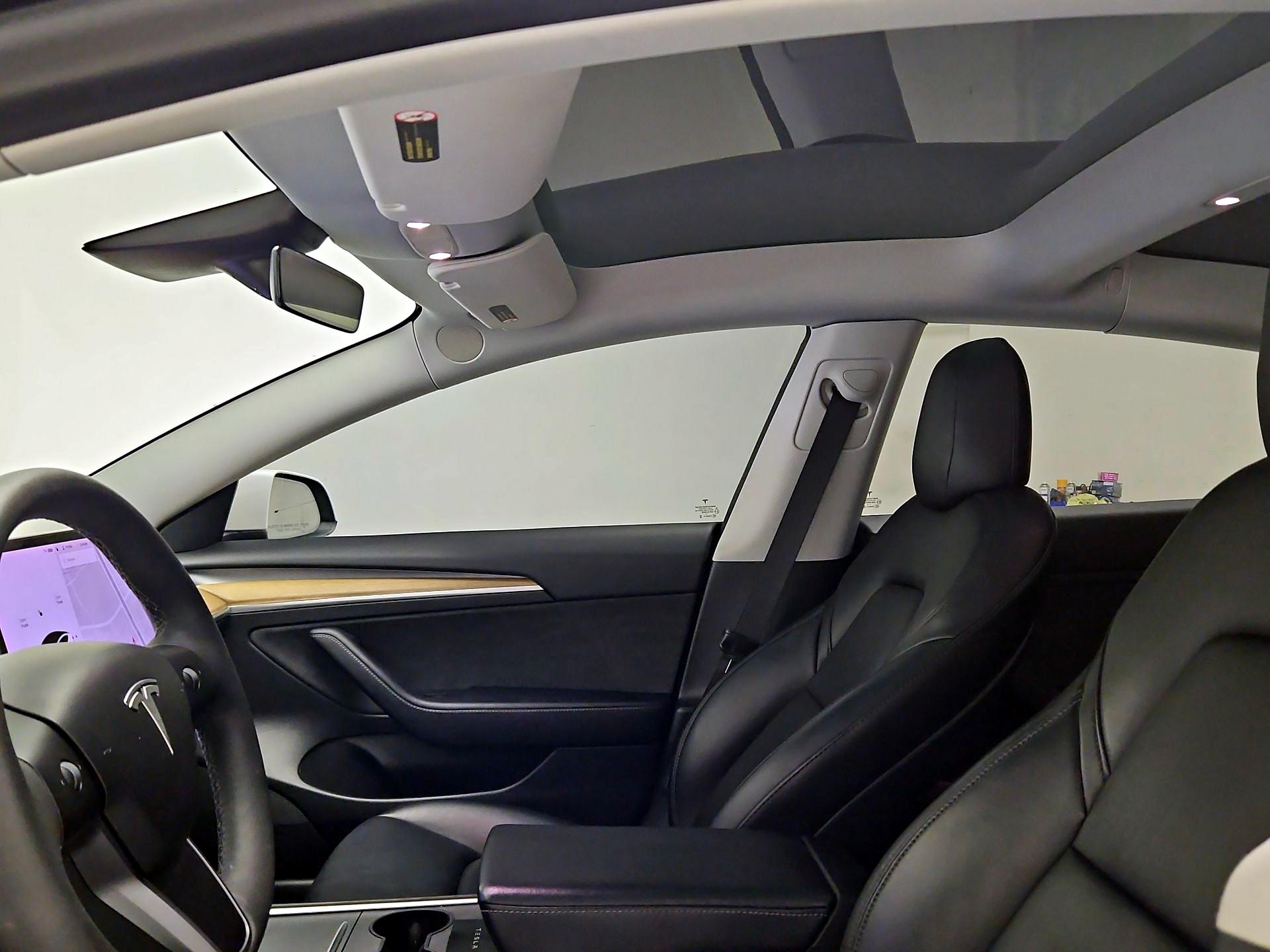 Thumbnail: 2021 Tesla Model 3 - 18