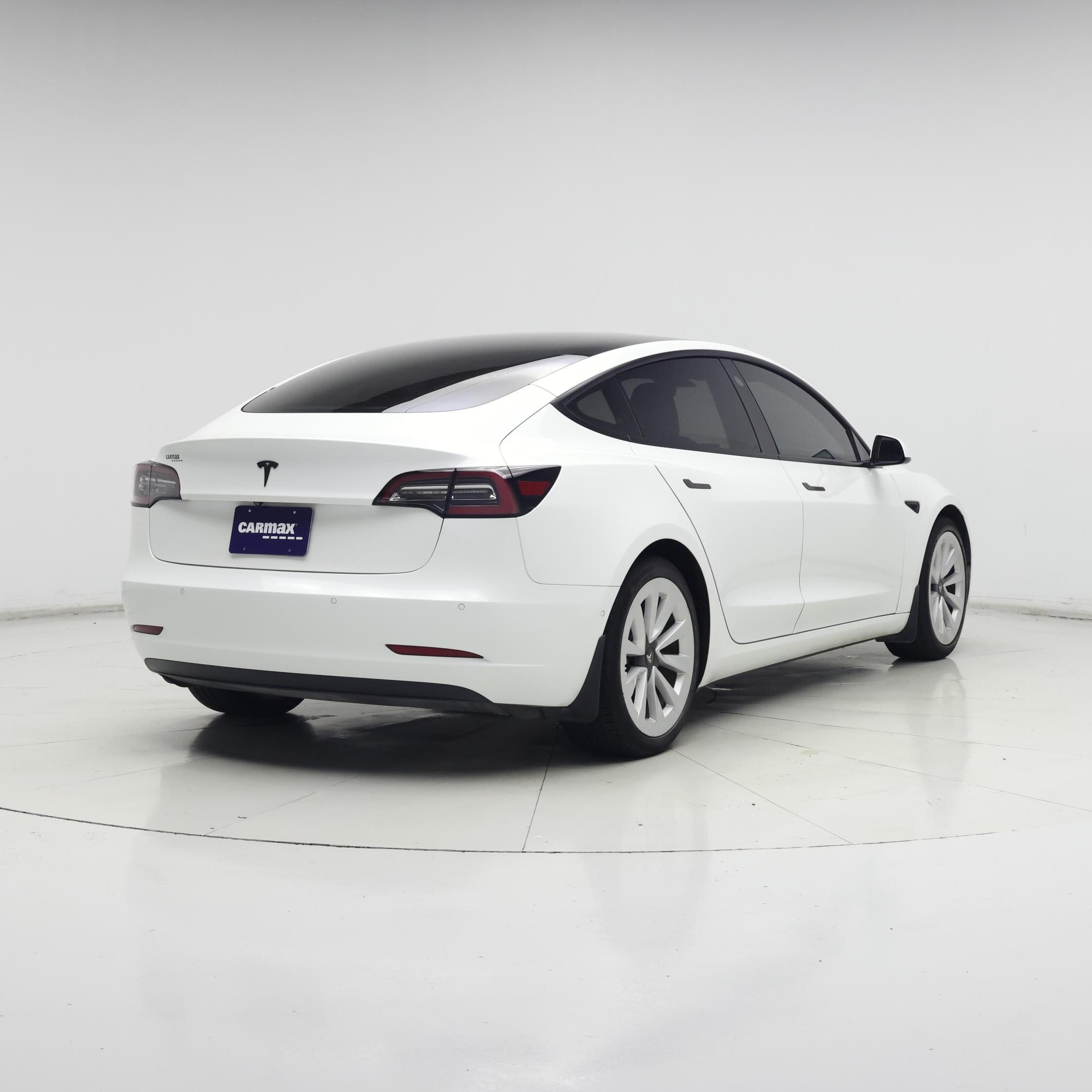 Thumbnail: 2021 Tesla Model 3 - 8