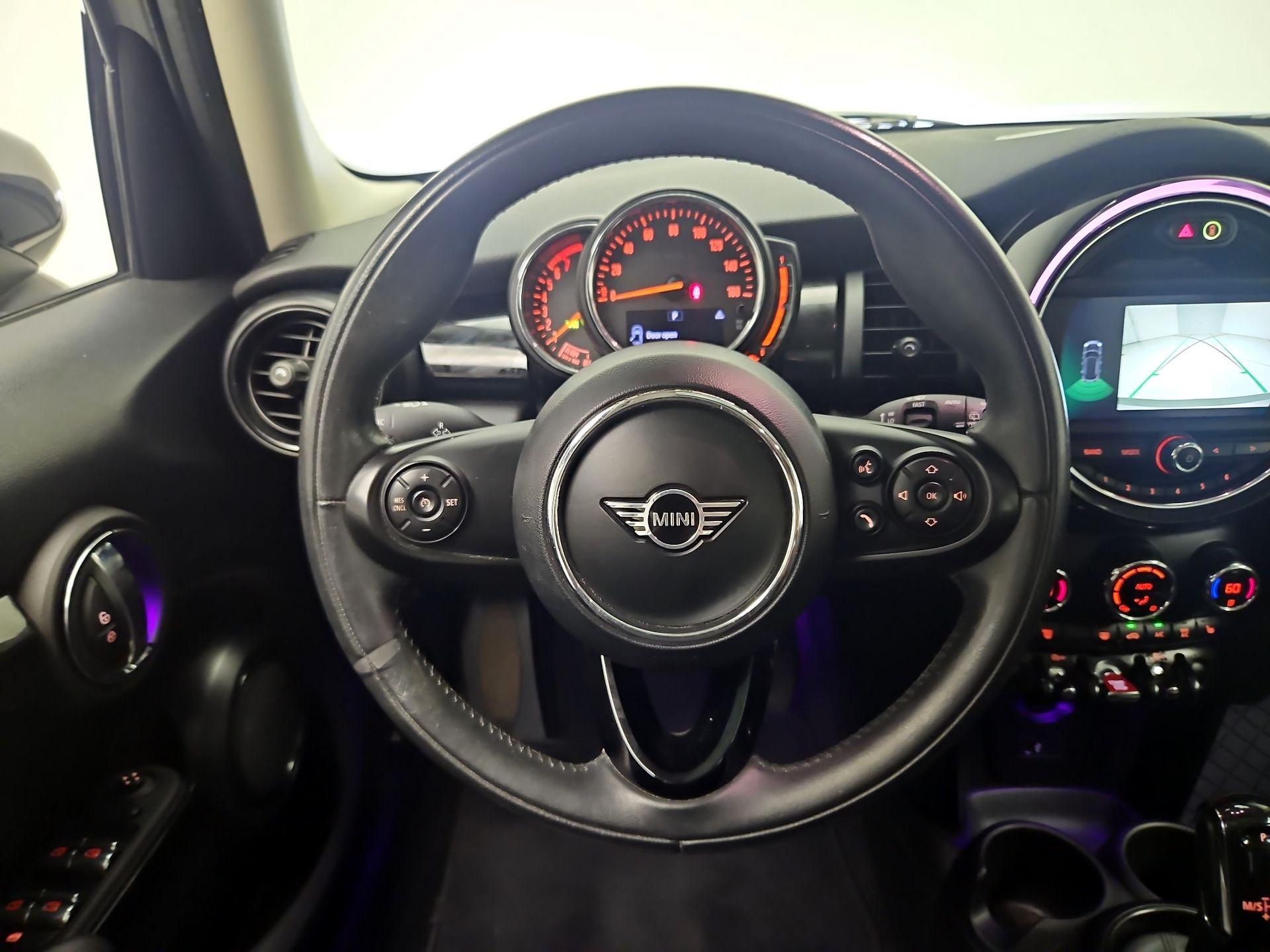 Thumbnail: 2021 MINI Cooper Hardtop - 10