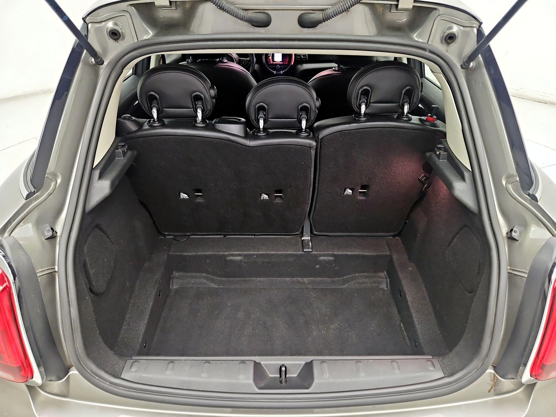 Thumbnail: 2021 MINI Cooper Hardtop - 18