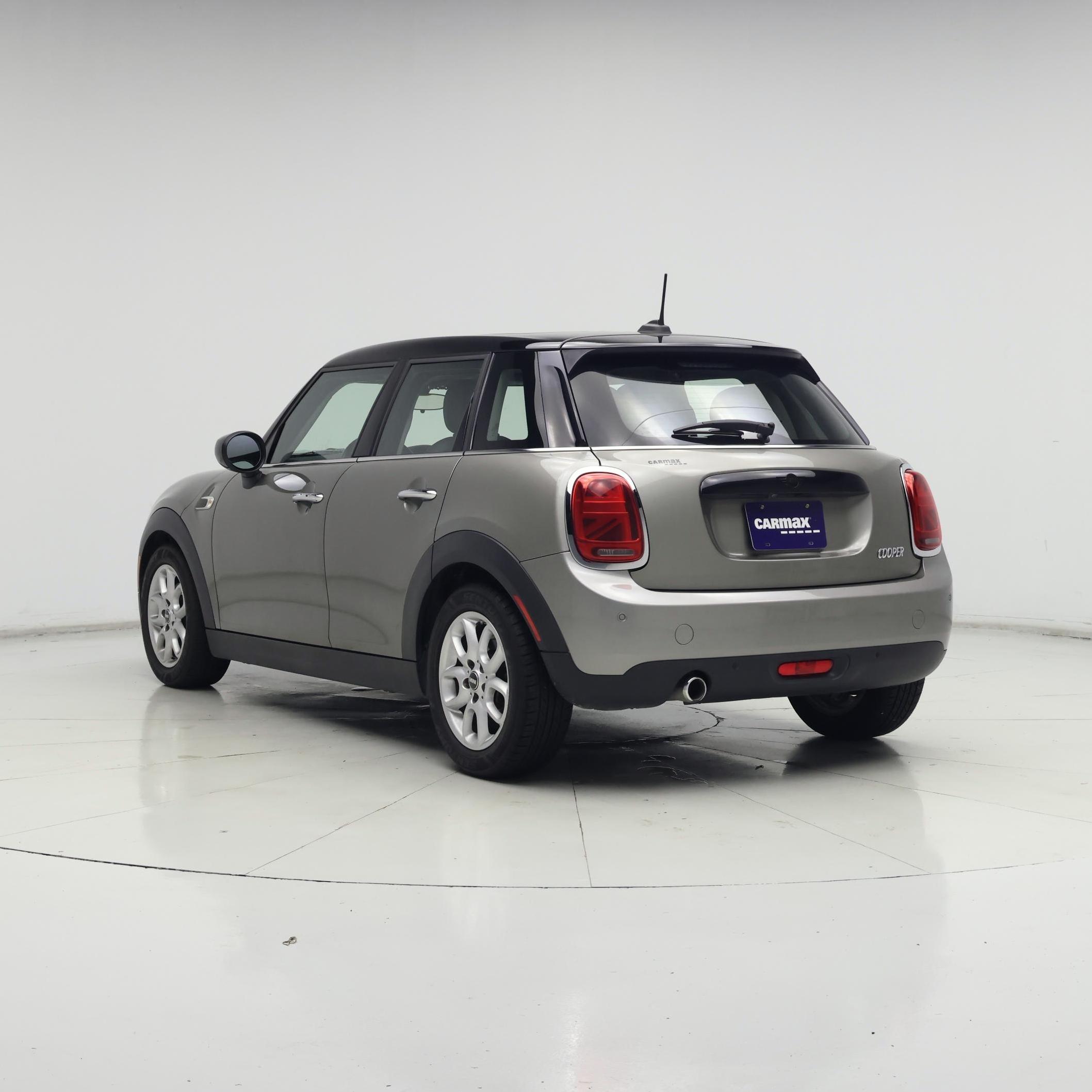 Thumbnail: 2021 MINI Cooper Hardtop - 2