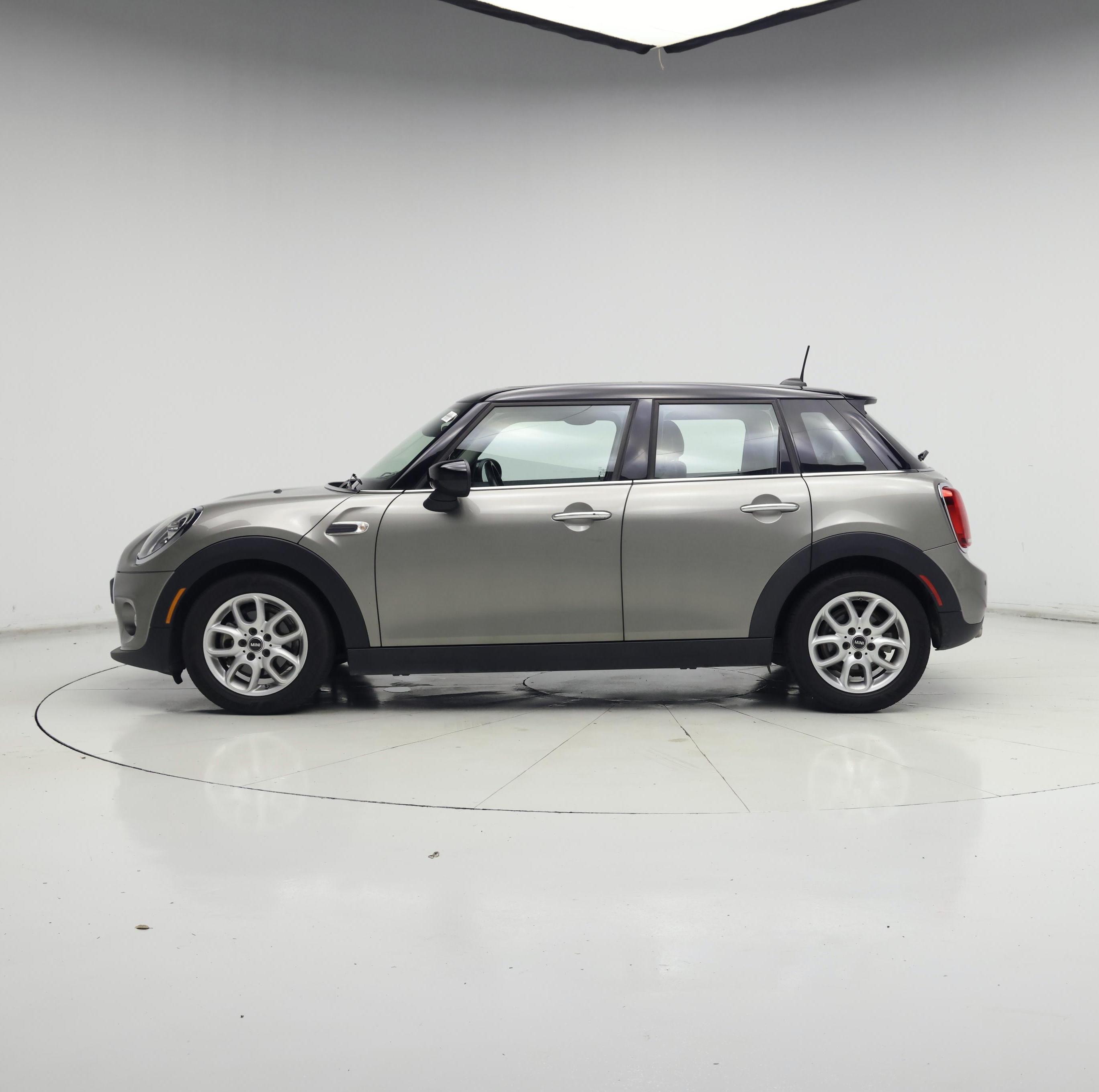 Thumbnail: 2021 MINI Cooper Hardtop - 3