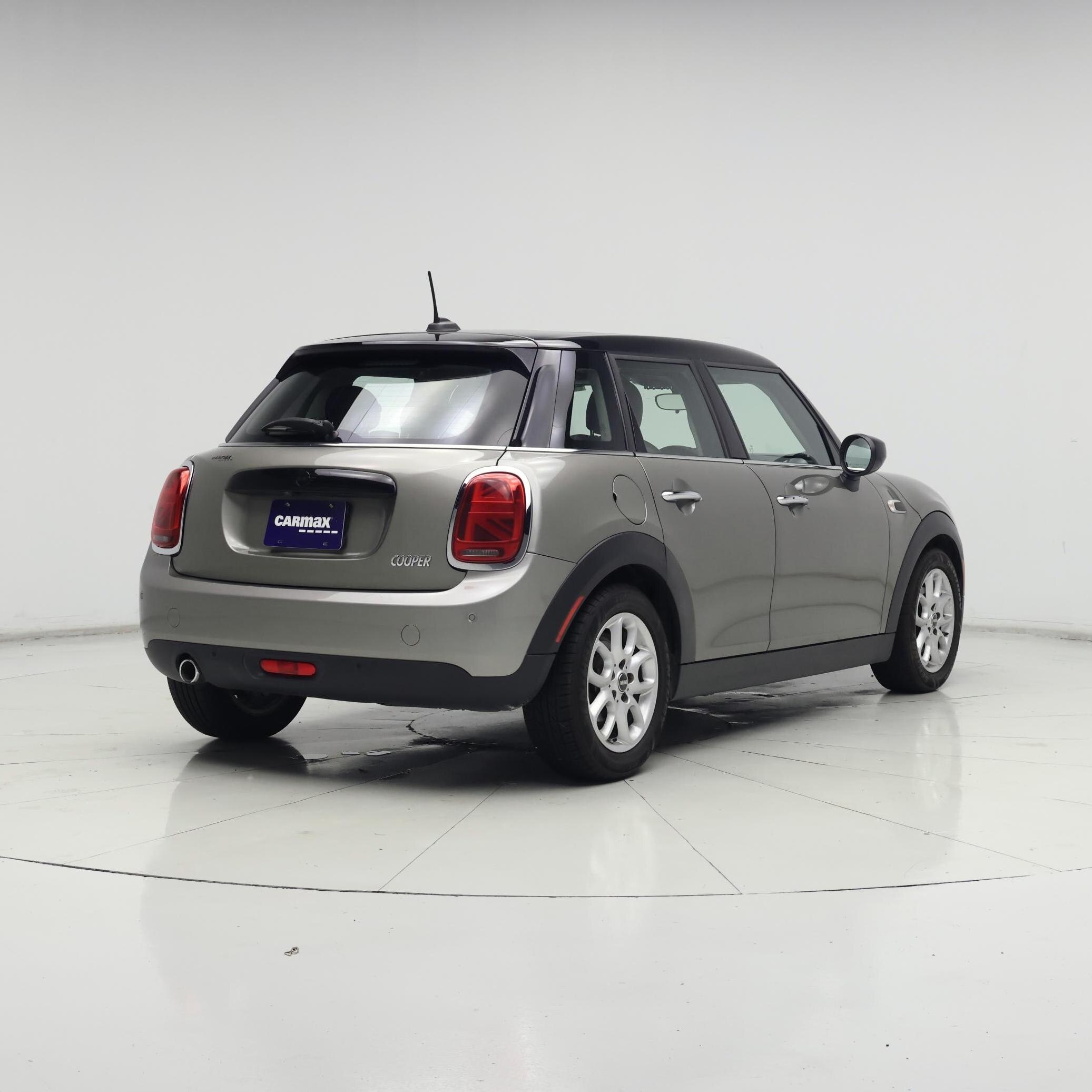 Thumbnail: 2021 MINI Cooper Hardtop - 8