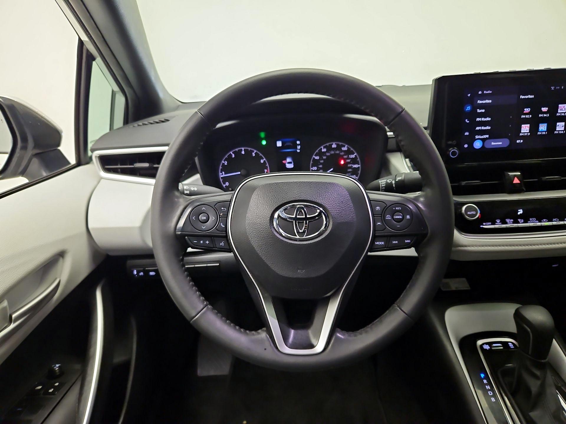 Thumbnail: 2023 Toyota Corolla - 10