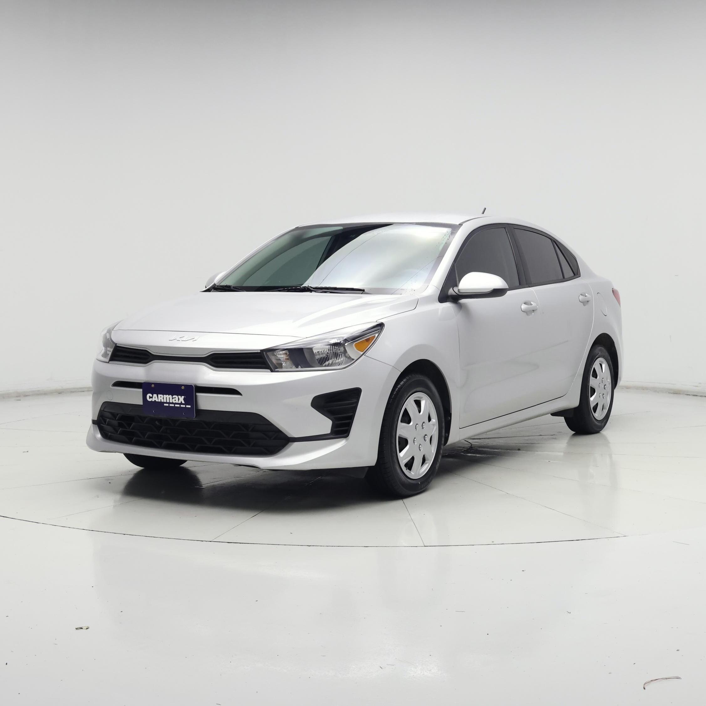 Thumbnail: 2023 Kia Rio - 4