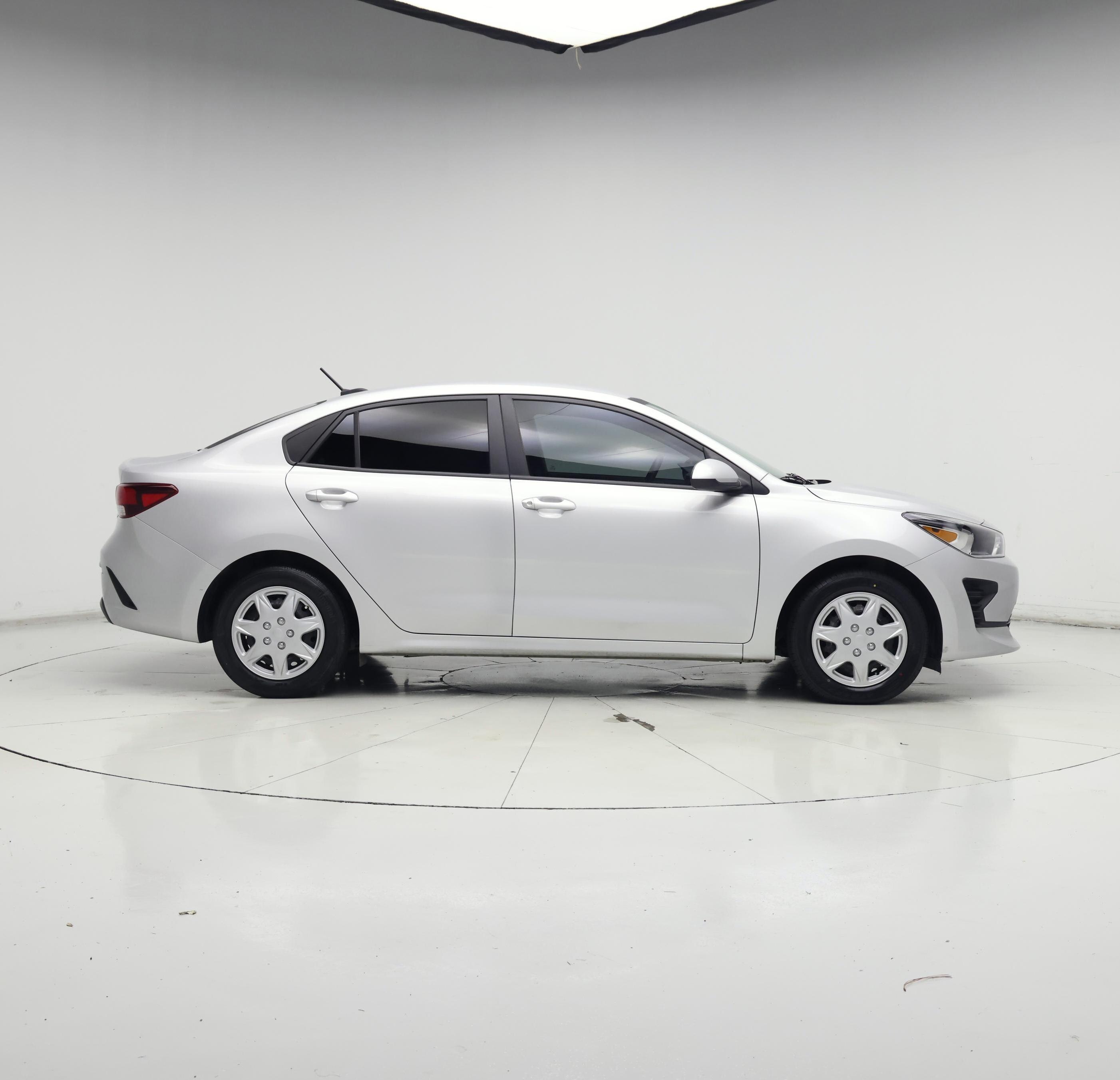 Thumbnail: 2023 Kia Rio - 7