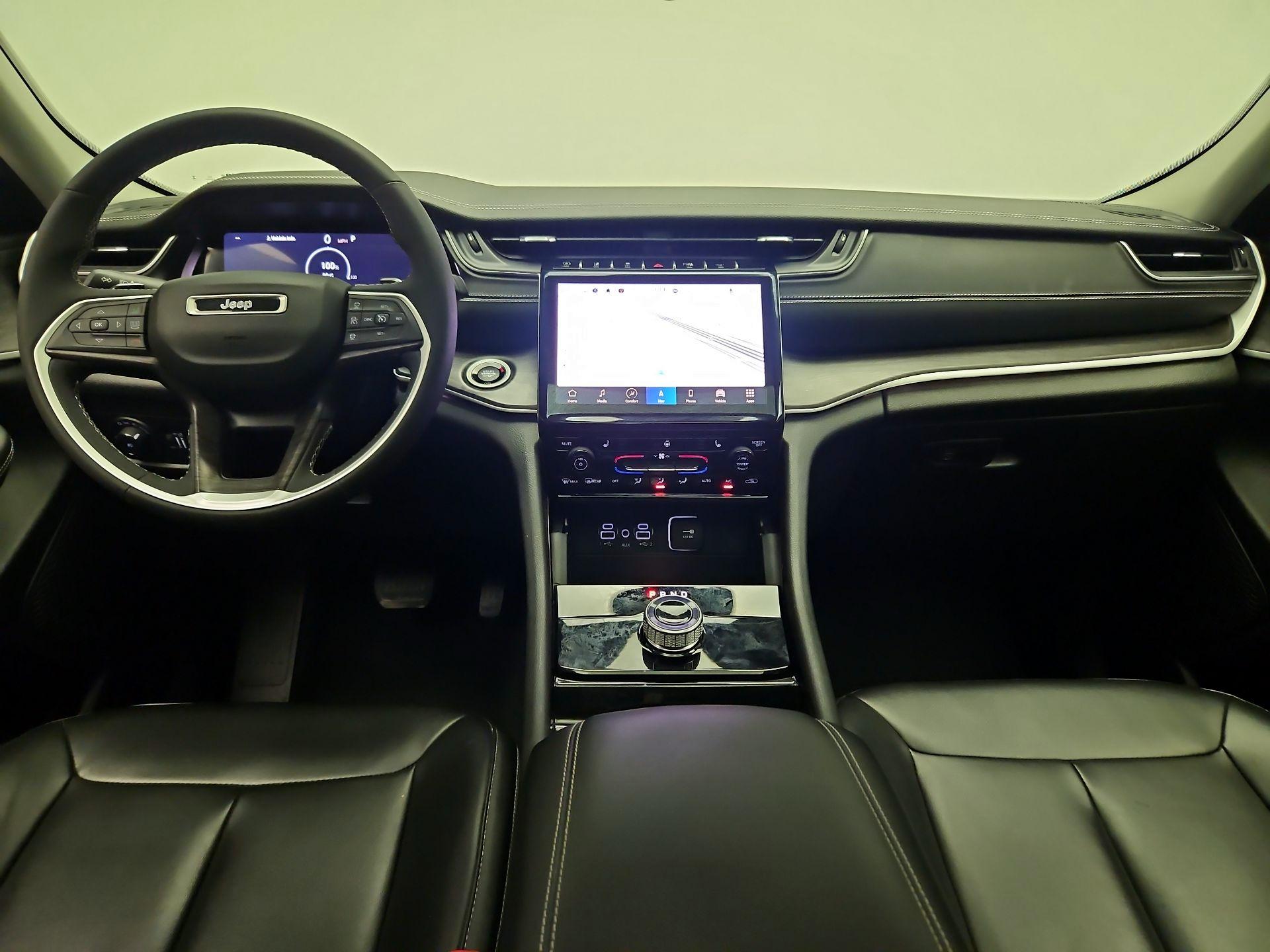 Thumbnail: 2023 Jeep Grand Cherokee - 9