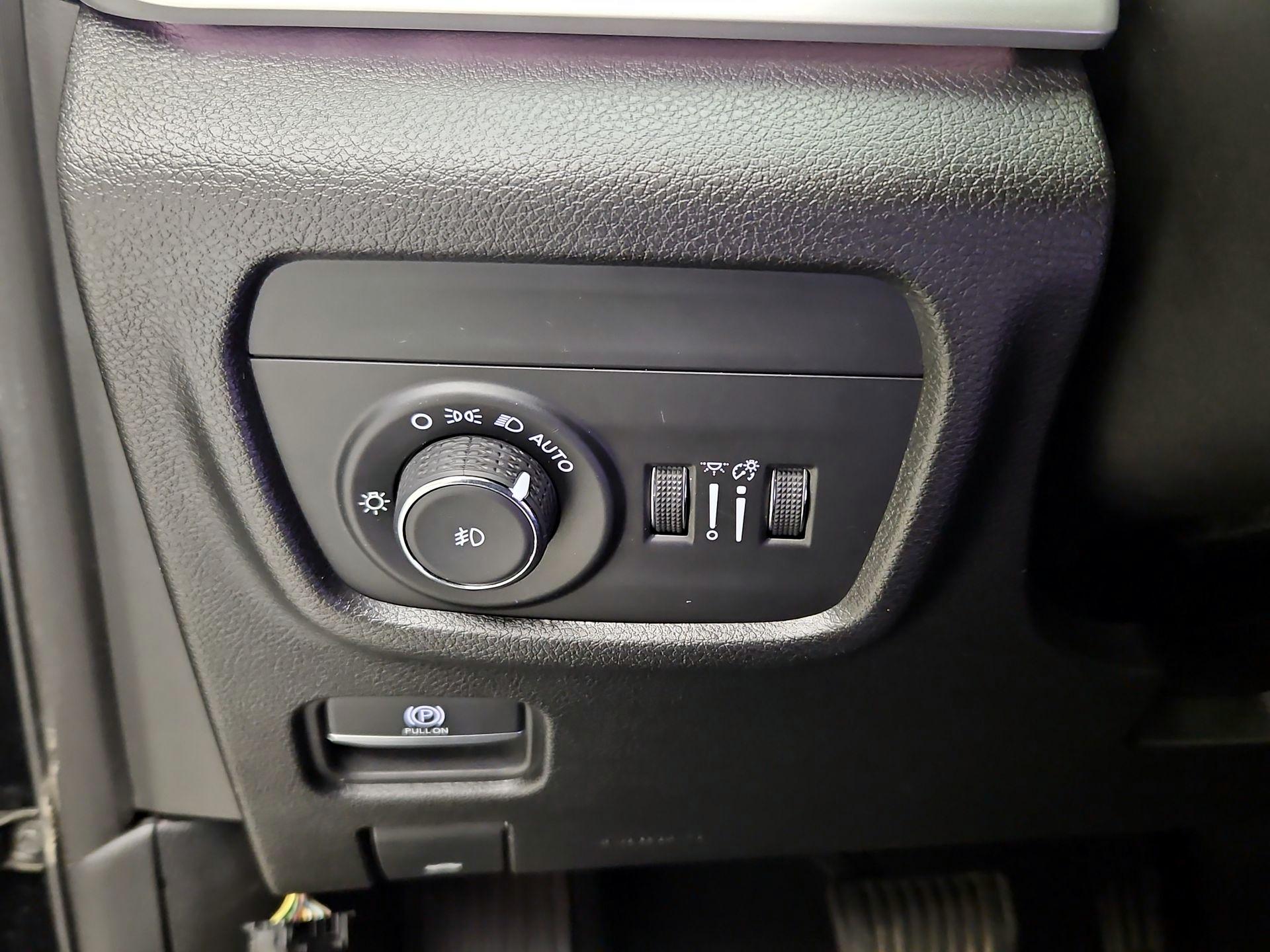 Thumbnail: 2023 Jeep Grand Cherokee - 13