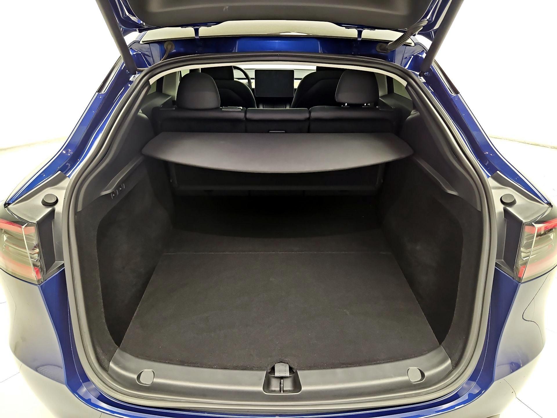 Thumbnail: 2025 Tesla Model Y - 18