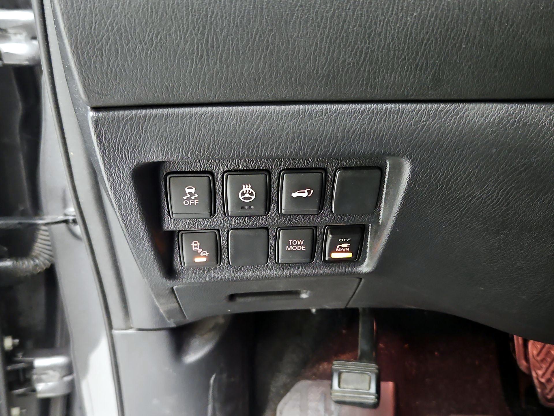 Thumbnail: 2018 Nissan Pathfinder - 13