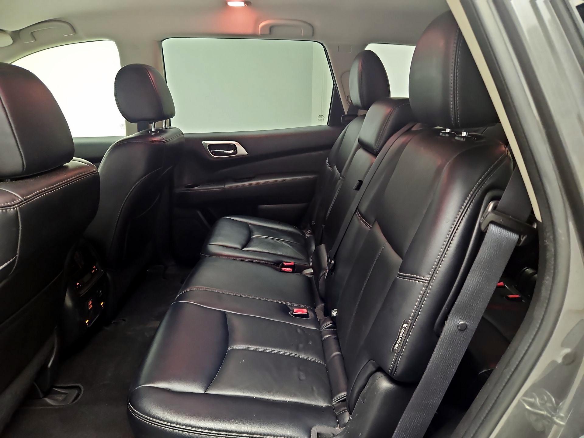 Thumbnail: 2018 Nissan Pathfinder - 20