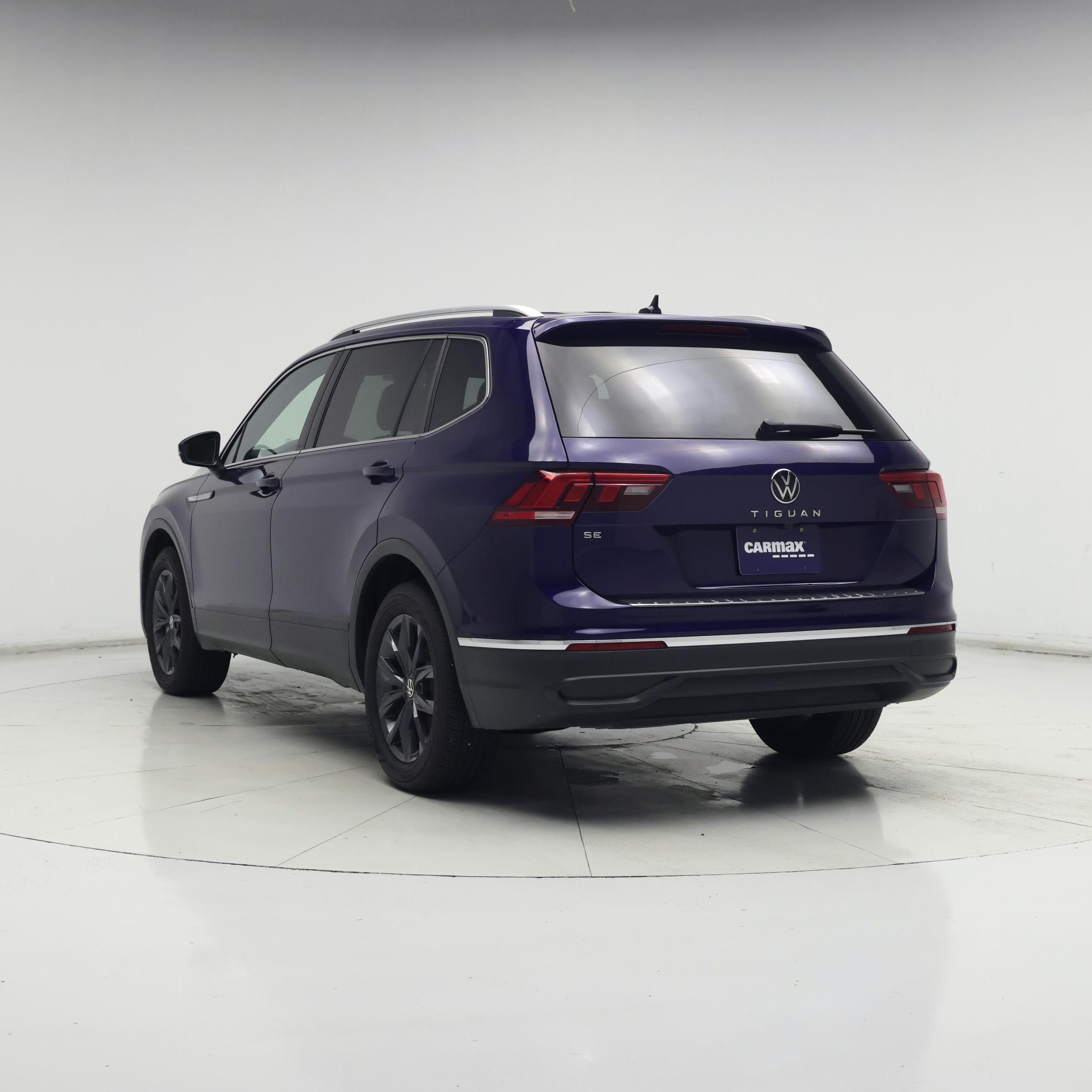 Thumbnail: 2022 Volkswagen Tiguan - 2
