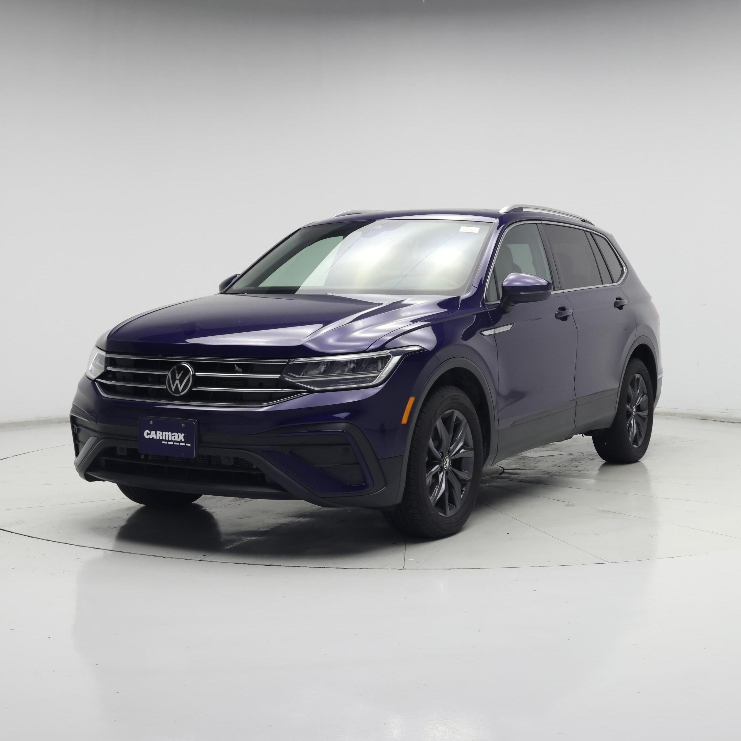 Thumbnail: 2022 Volkswagen Tiguan - 4