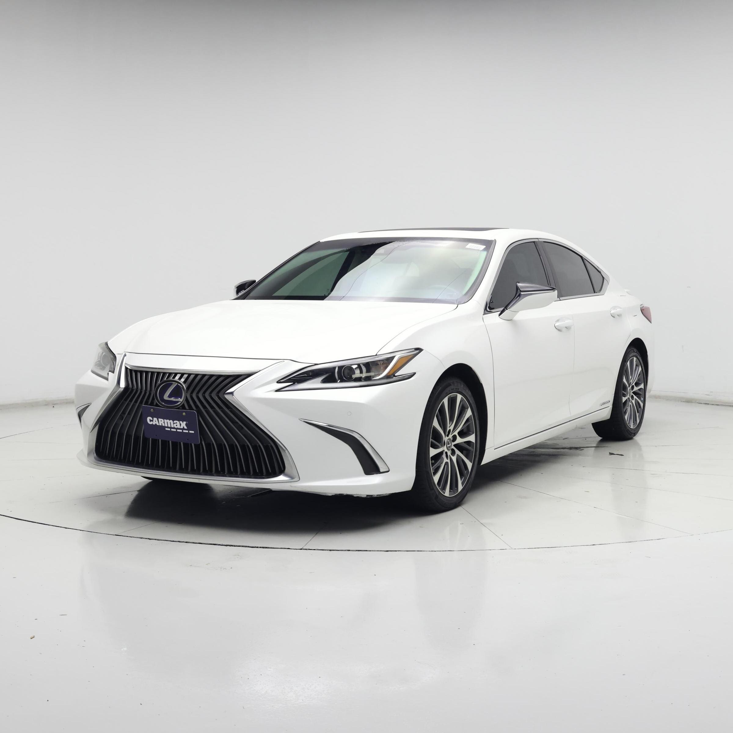 Thumbnail: 2019 Lexus ES - 4