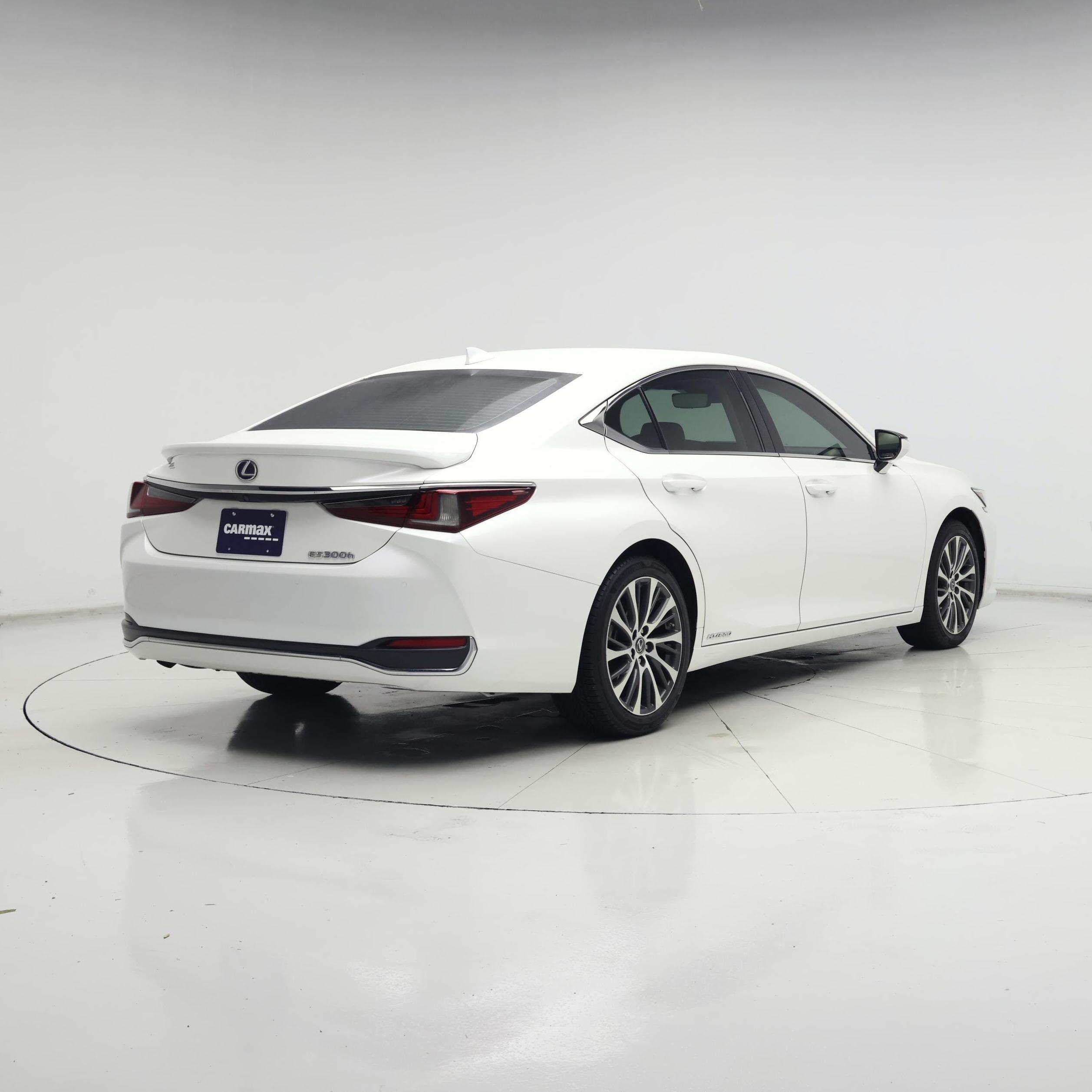 Thumbnail: 2019 Lexus ES - 8