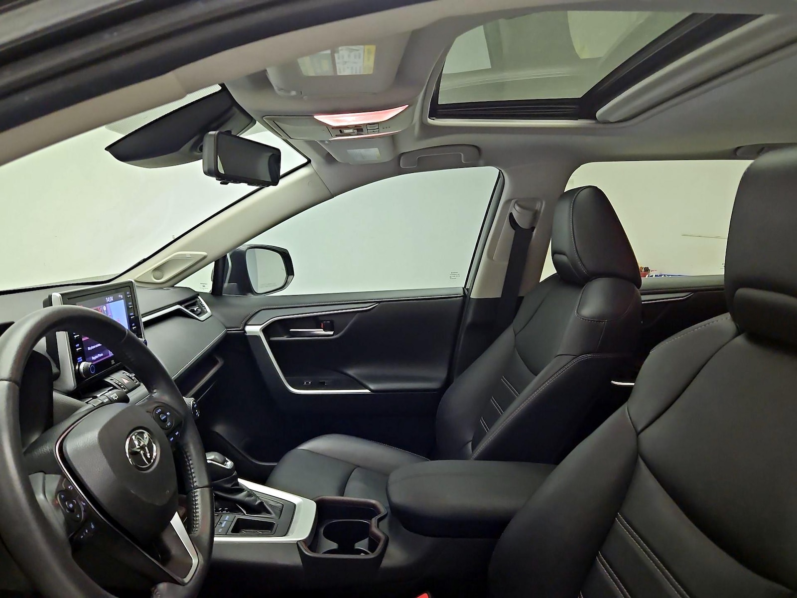 2019 Toyota RAV4 Limited - Photo 21