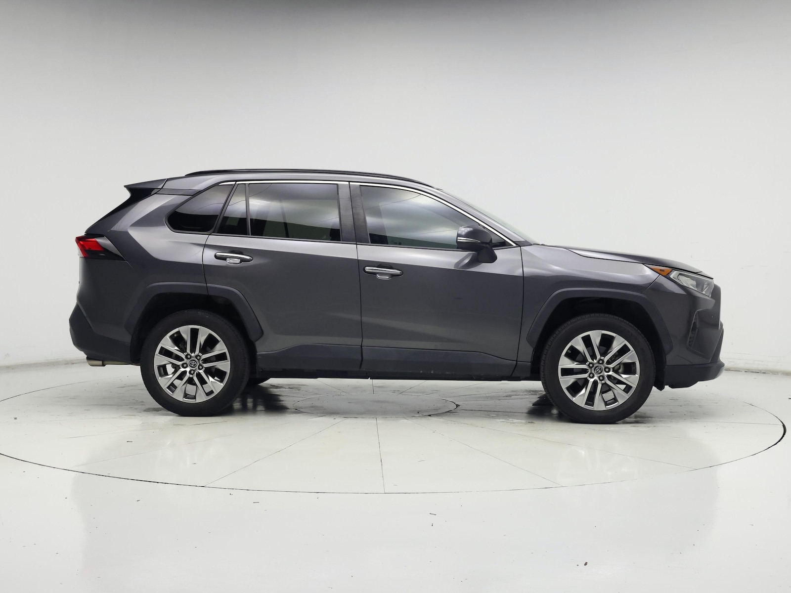 2019 Toyota RAV4 Limited - Photo 8