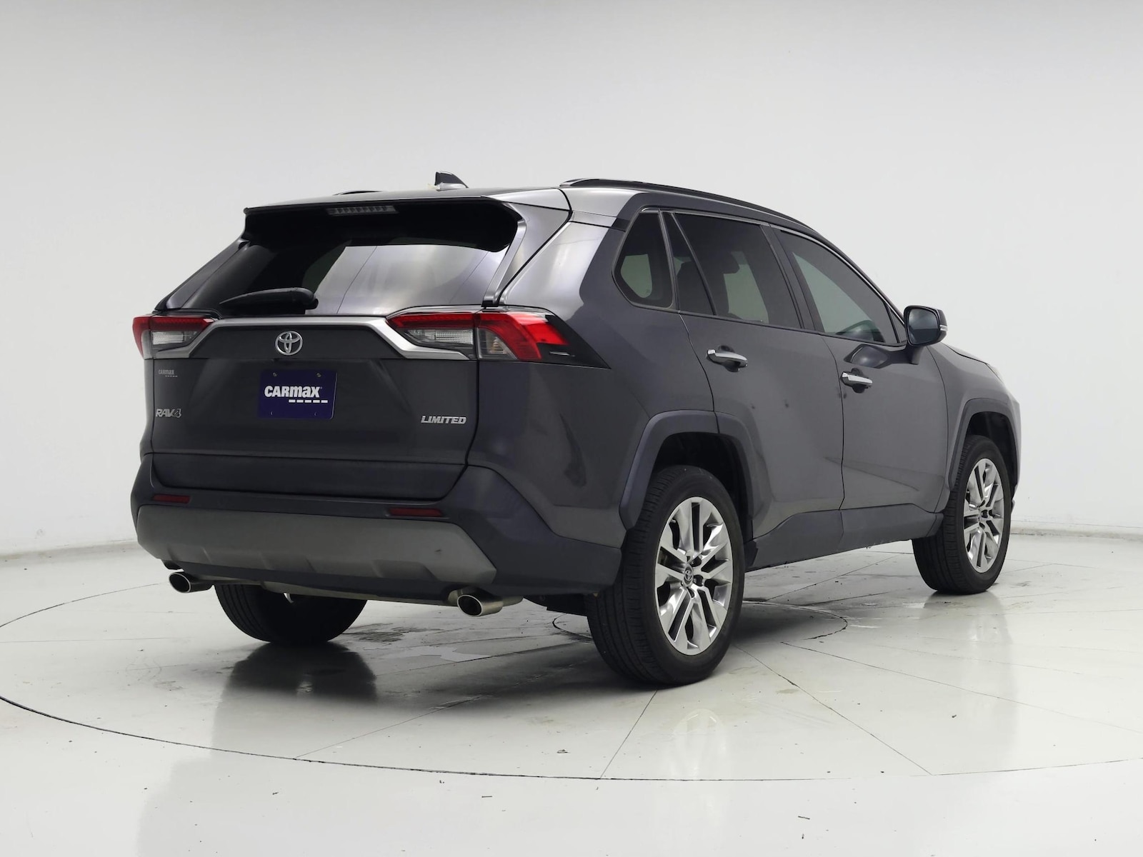 2019 Toyota RAV4 Limited - Photo 9