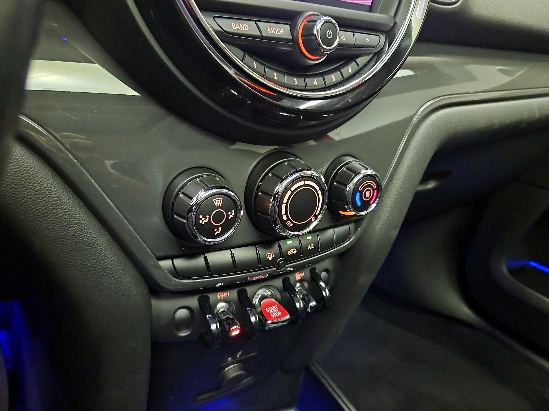 Thumbnail: 2019 MINI Cooper Countryman - 16