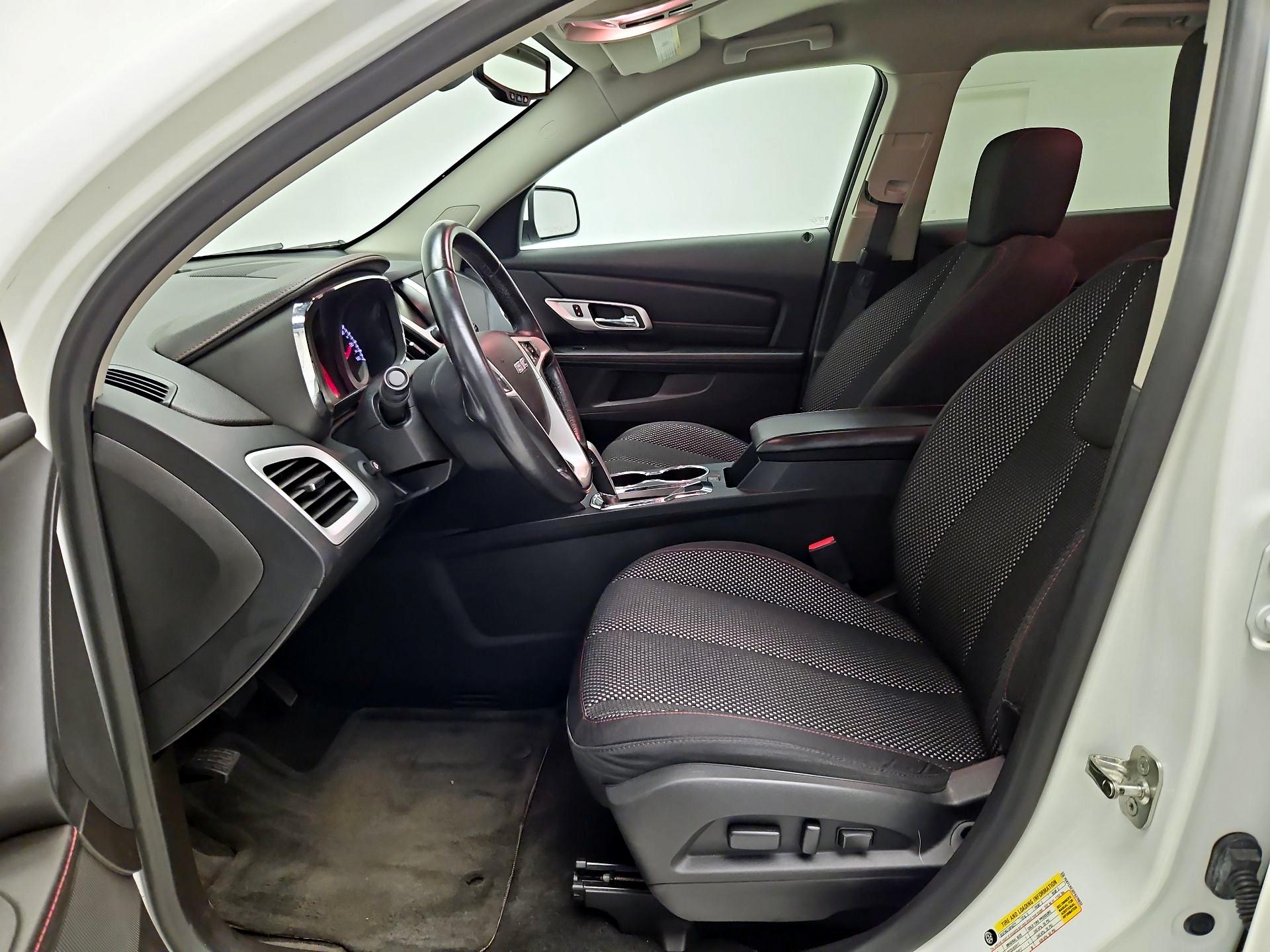 Thumbnail: 2015 GMC Terrain - 11