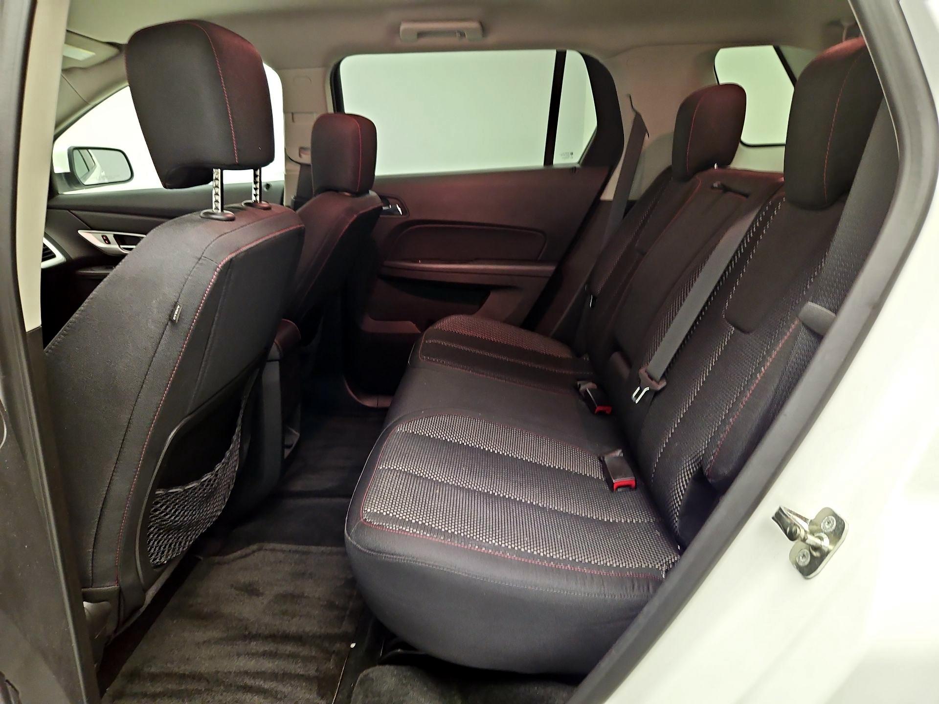 Thumbnail: 2015 GMC Terrain - 17