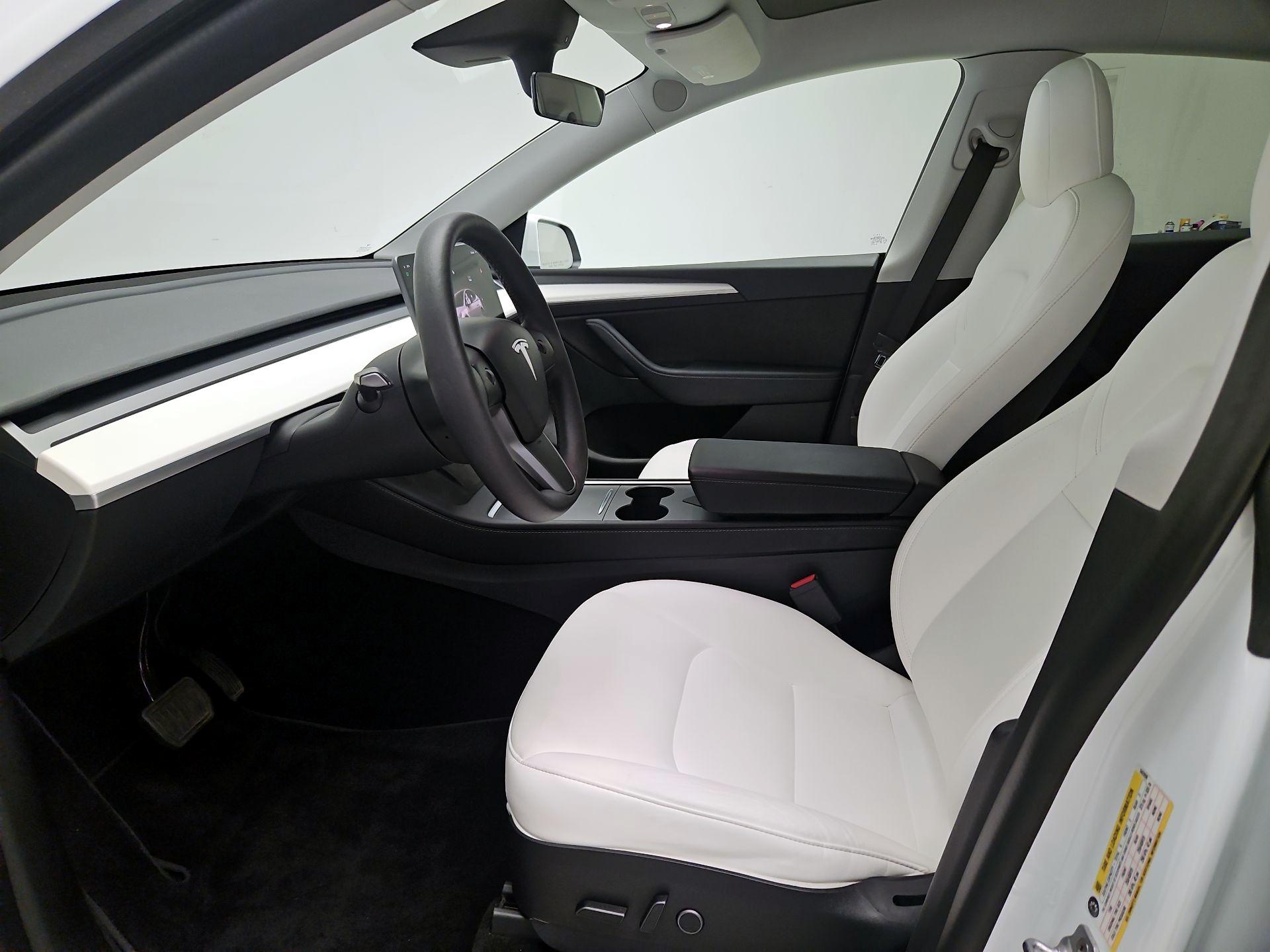 Thumbnail: 2022 Tesla Model Y - 11