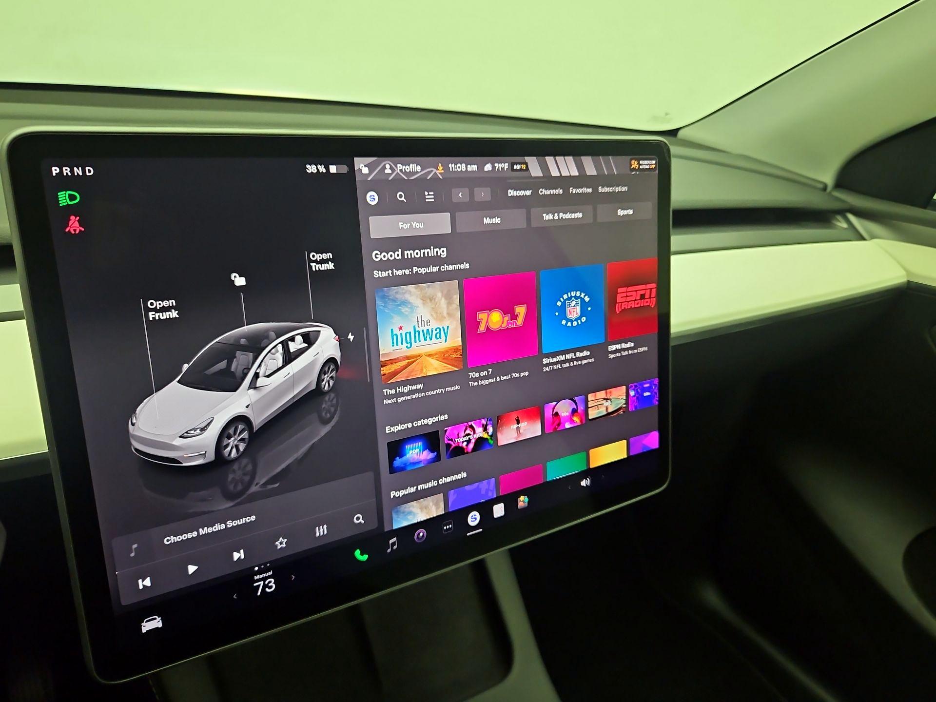 Thumbnail: 2022 Tesla Model Y - 15