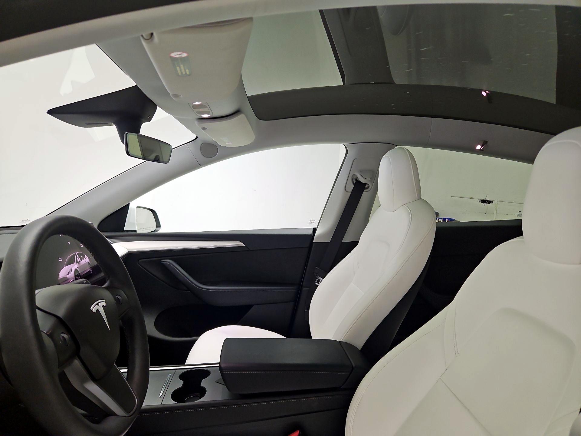 Thumbnail: 2022 Tesla Model Y - 18