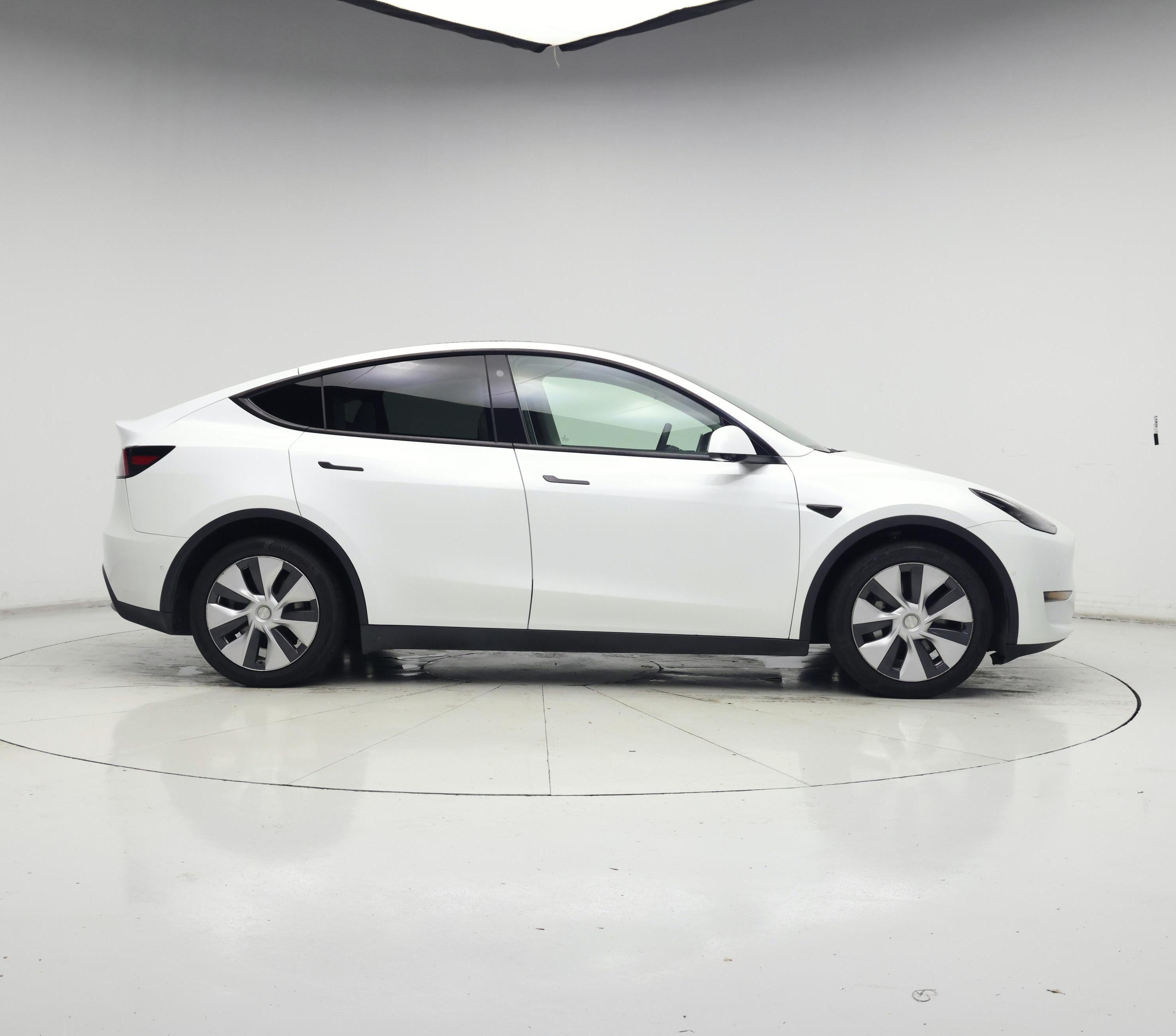 Thumbnail: 2022 Tesla Model Y - 7