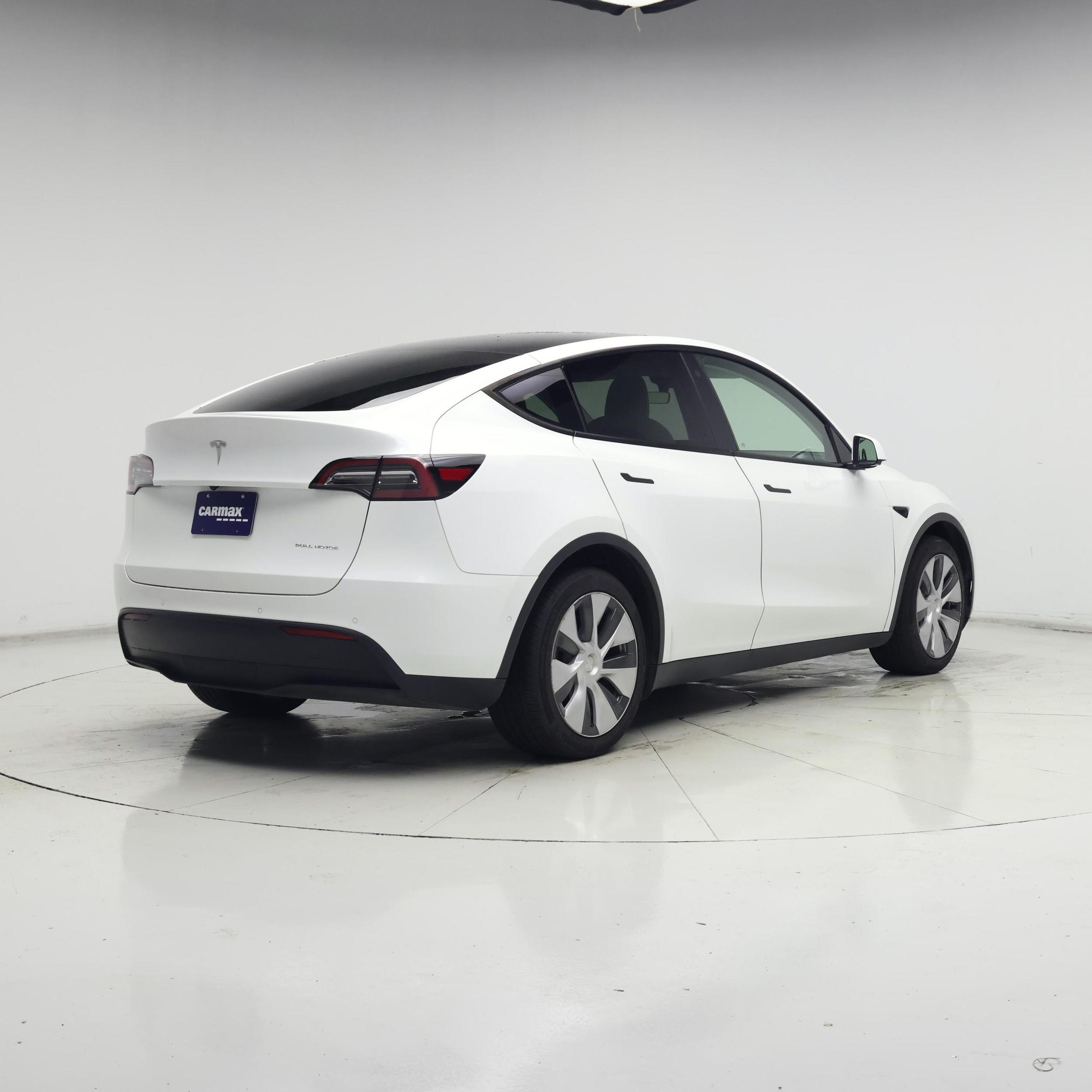 Thumbnail: 2022 Tesla Model Y - 8