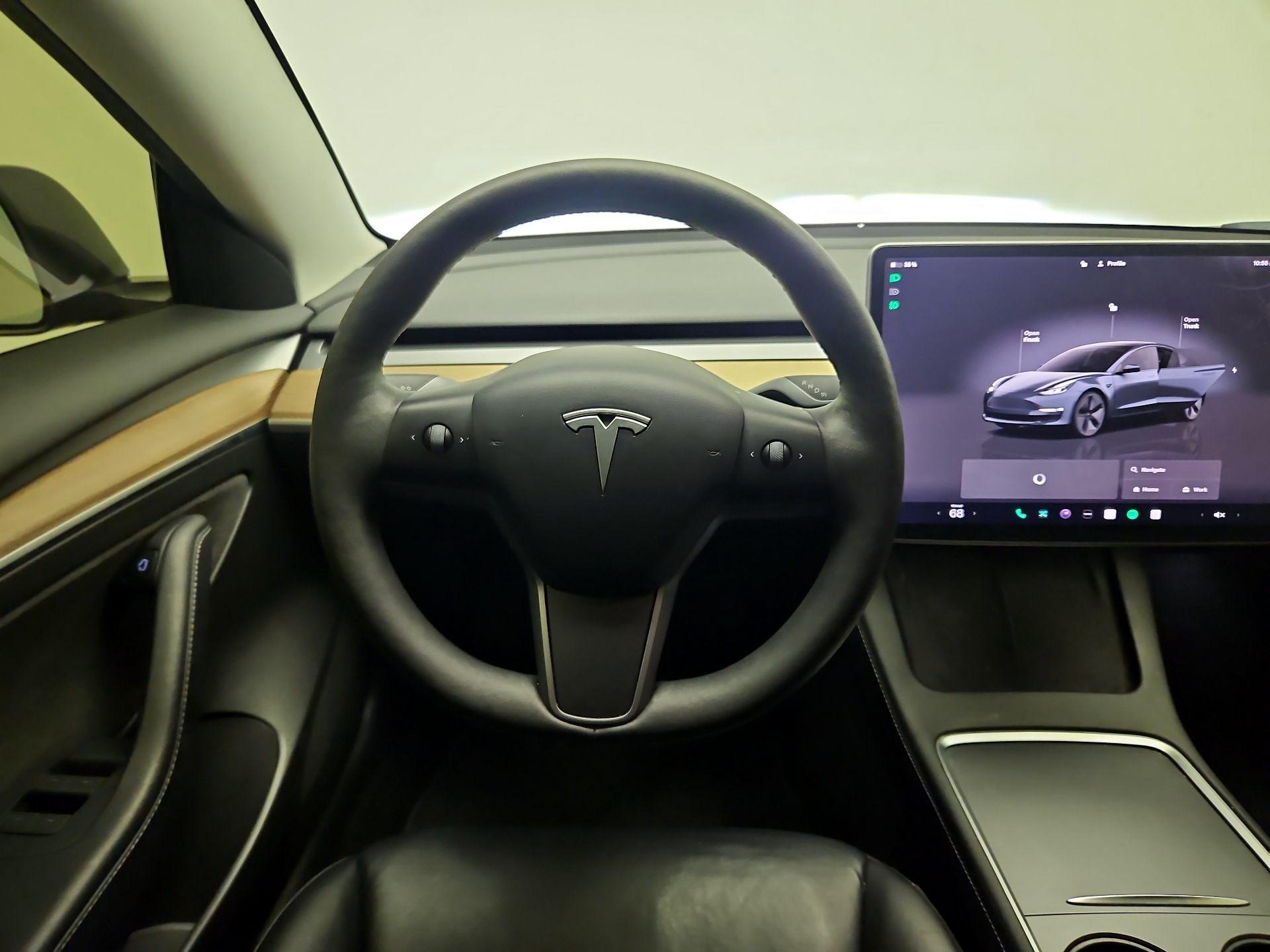 Thumbnail: 2022 Tesla Model 3 - 10