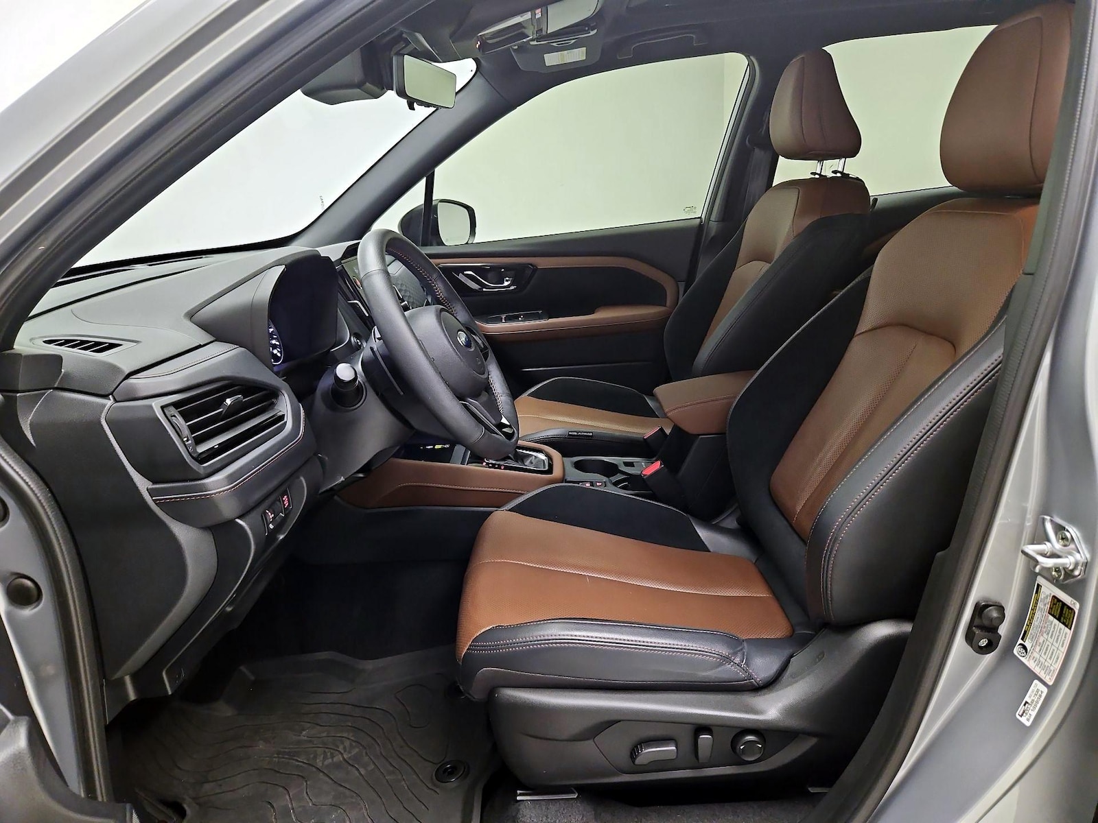 2025 Subaru Forester Touring - Photo 12