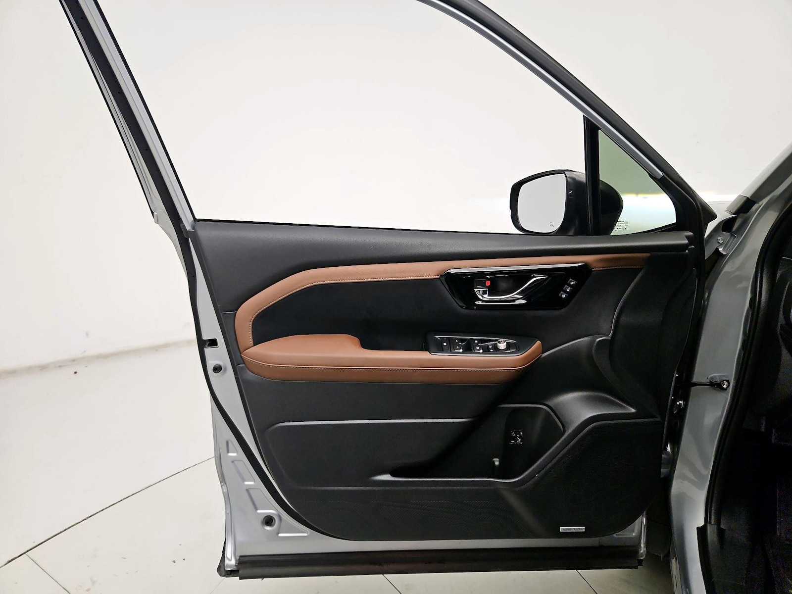 2025 Subaru Forester Touring - Photo 13