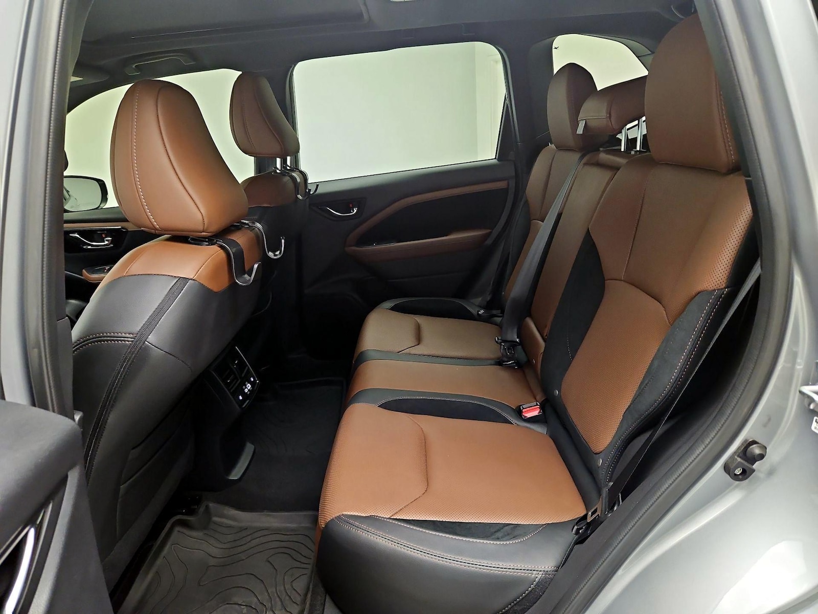 2025 Subaru Forester Touring - Photo 18