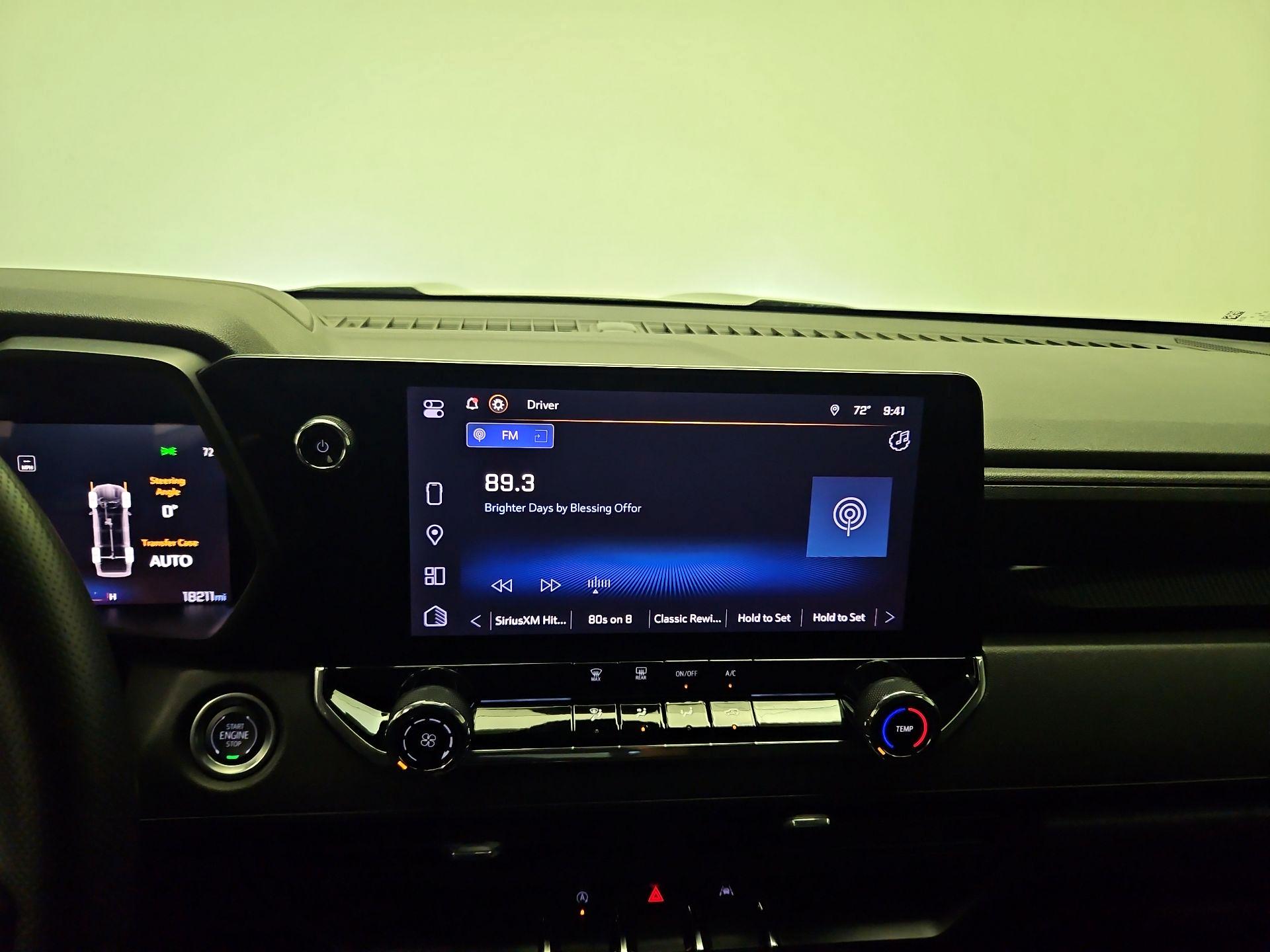 Thumbnail: 2024 Chevrolet Colorado - 14