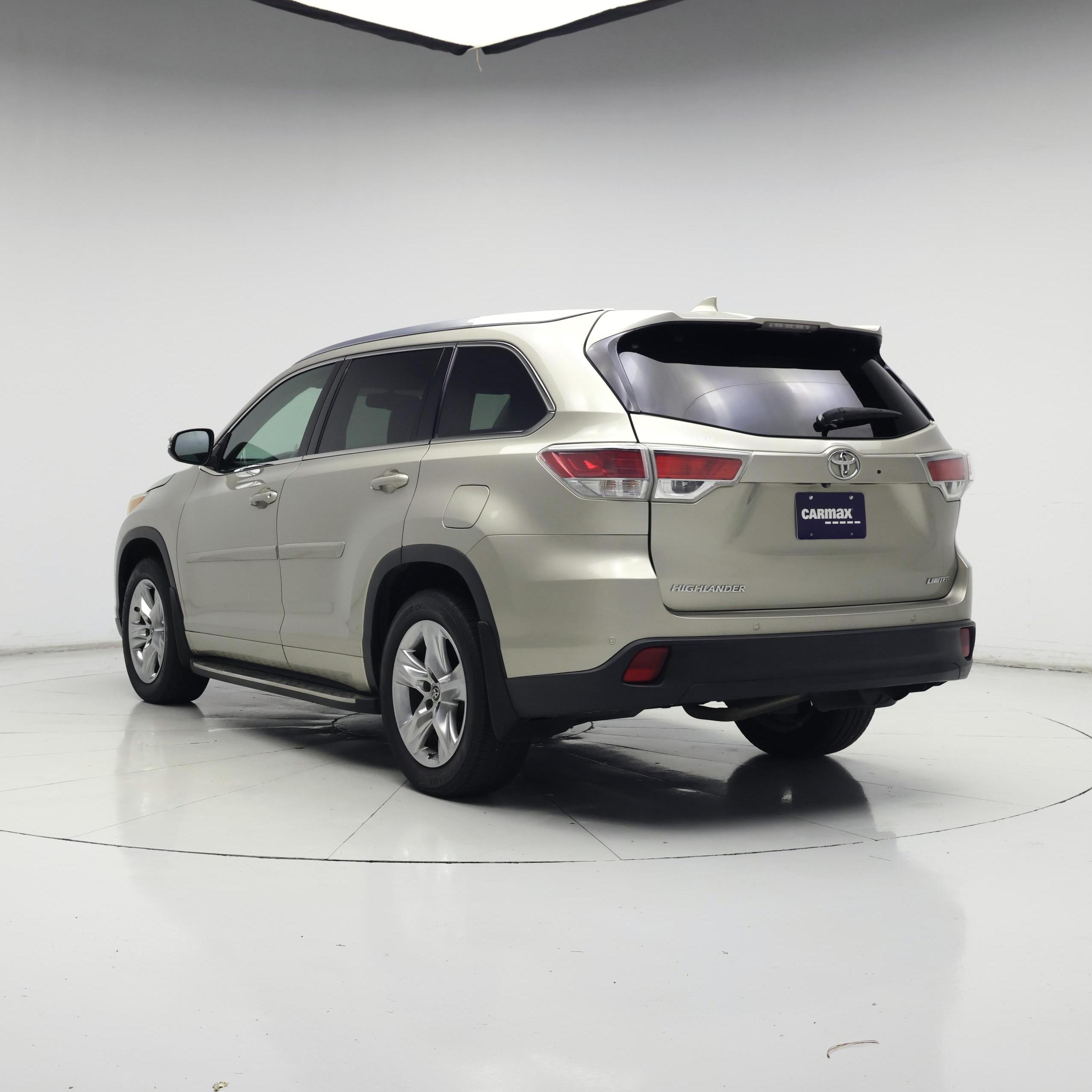 Thumbnail: 2016 Toyota Highlander - 2