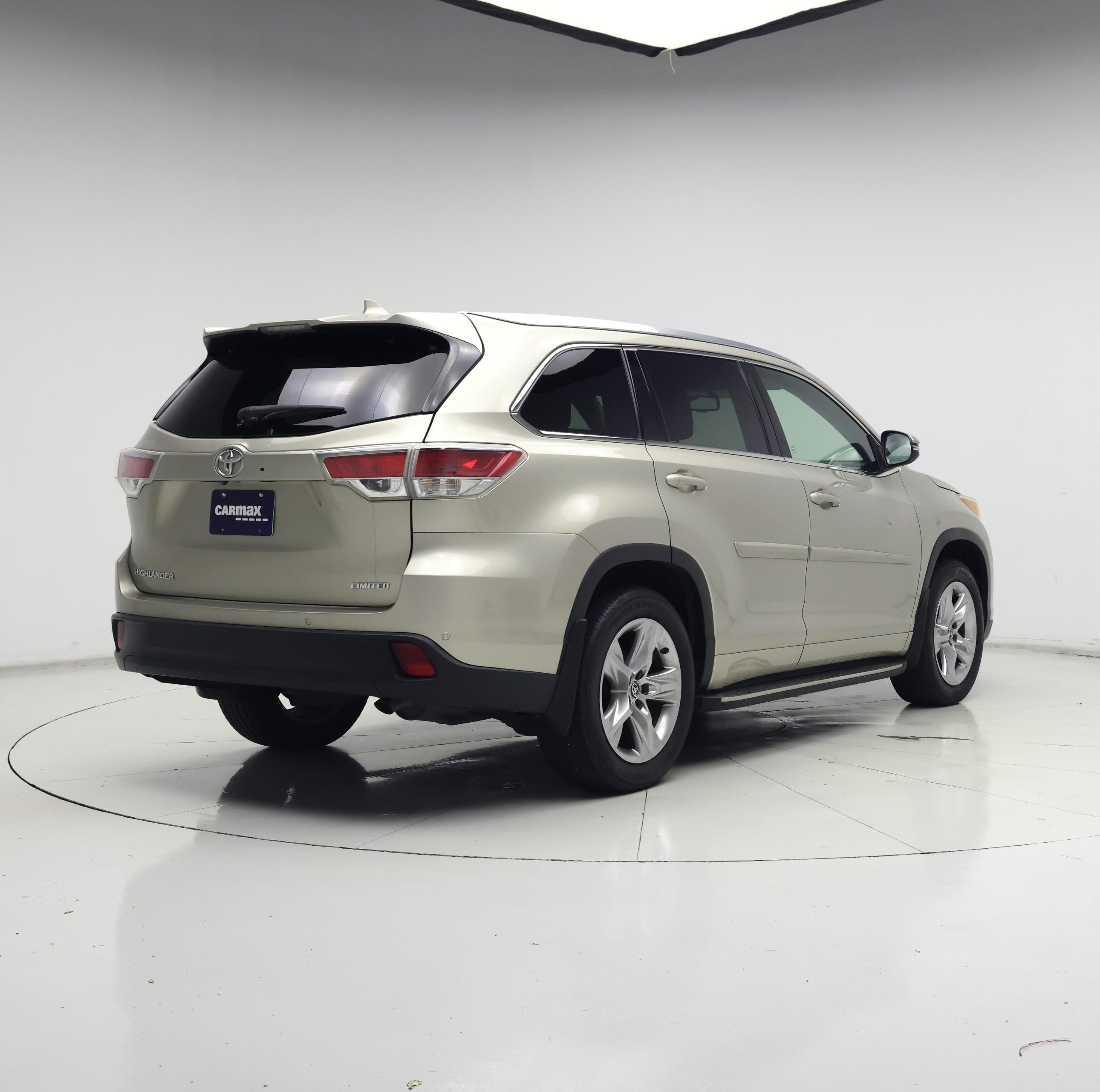 Thumbnail: 2016 Toyota Highlander - 8