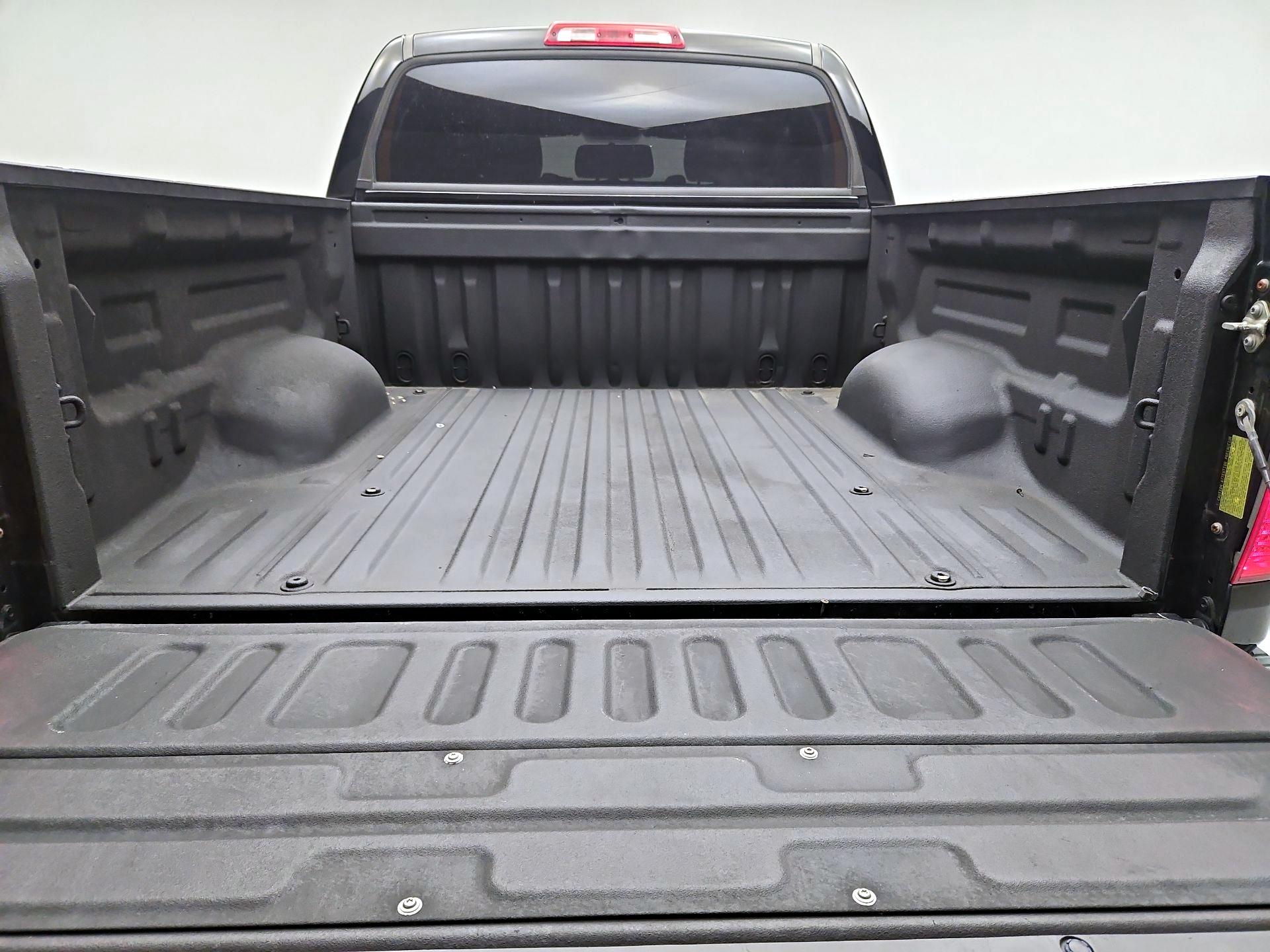Thumbnail: 2017 Toyota Tundra - 19