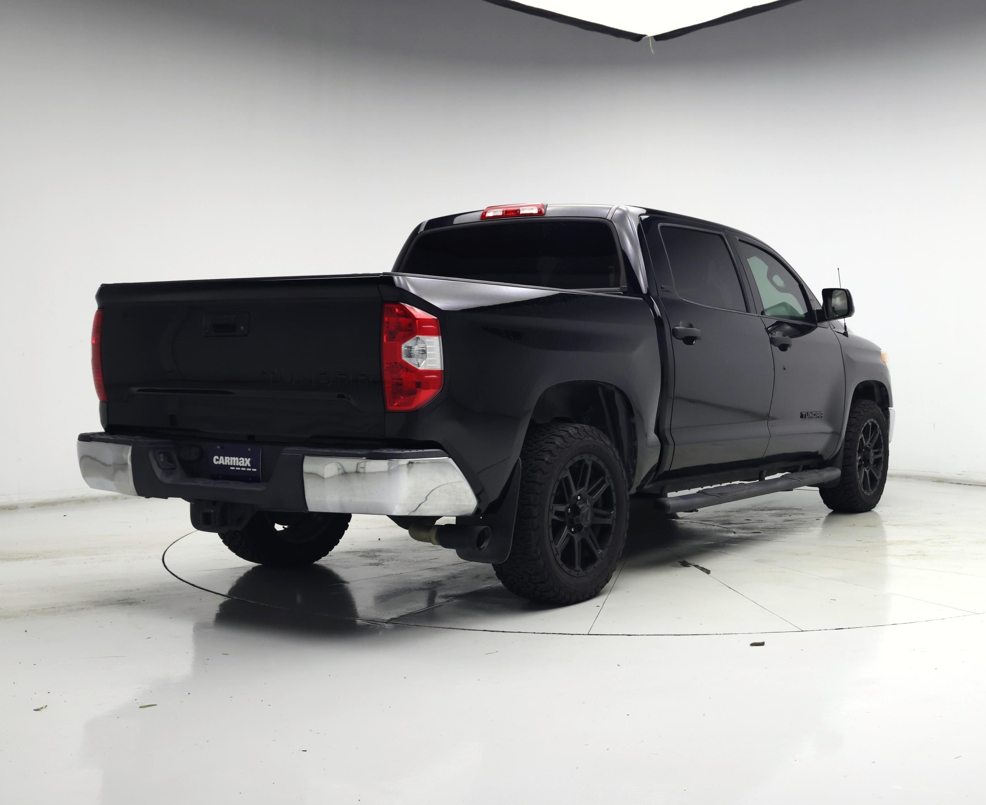 Thumbnail: 2017 Toyota Tundra - 8
