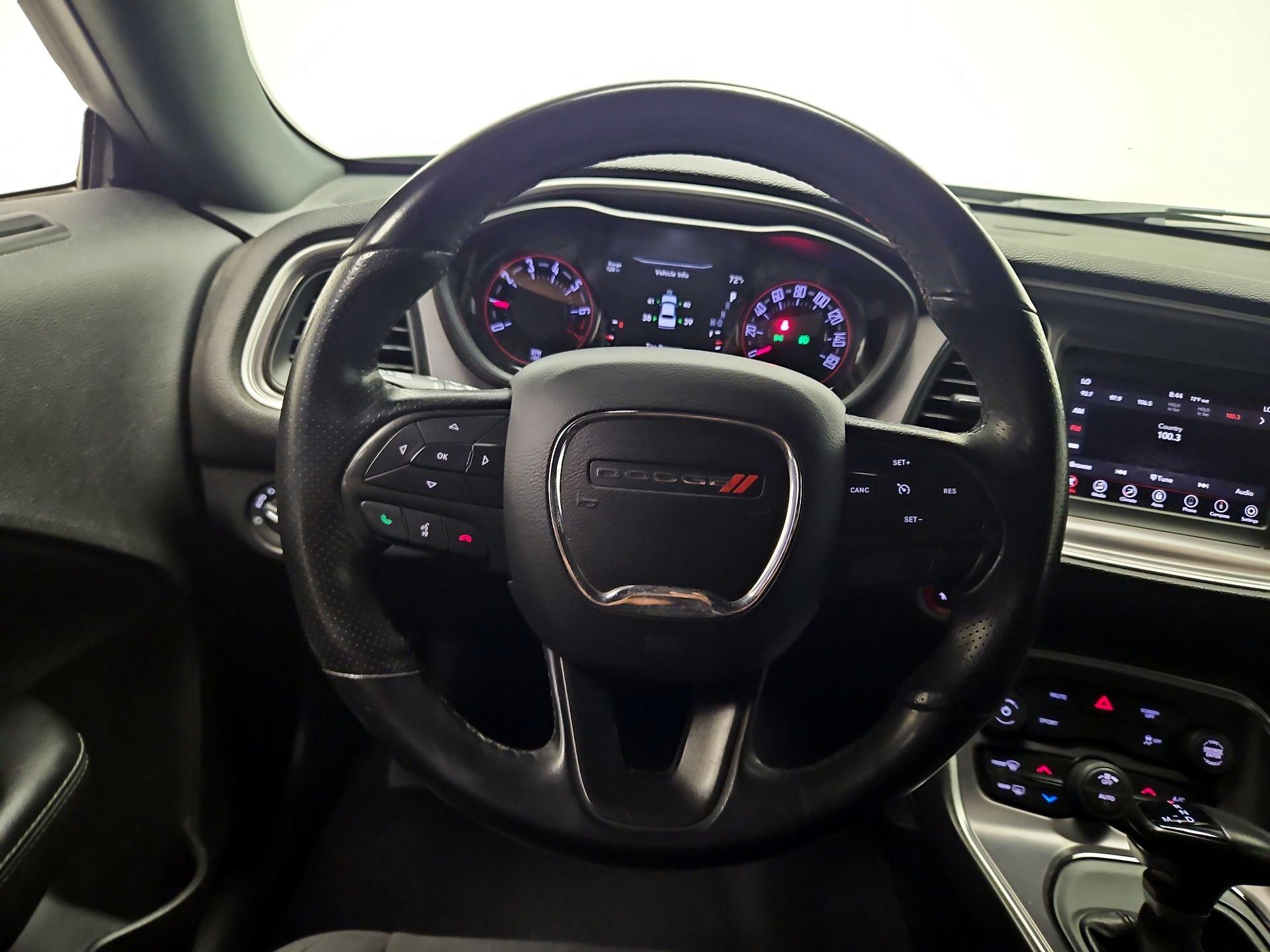 Thumbnail: 2019 Dodge Challenger - 10