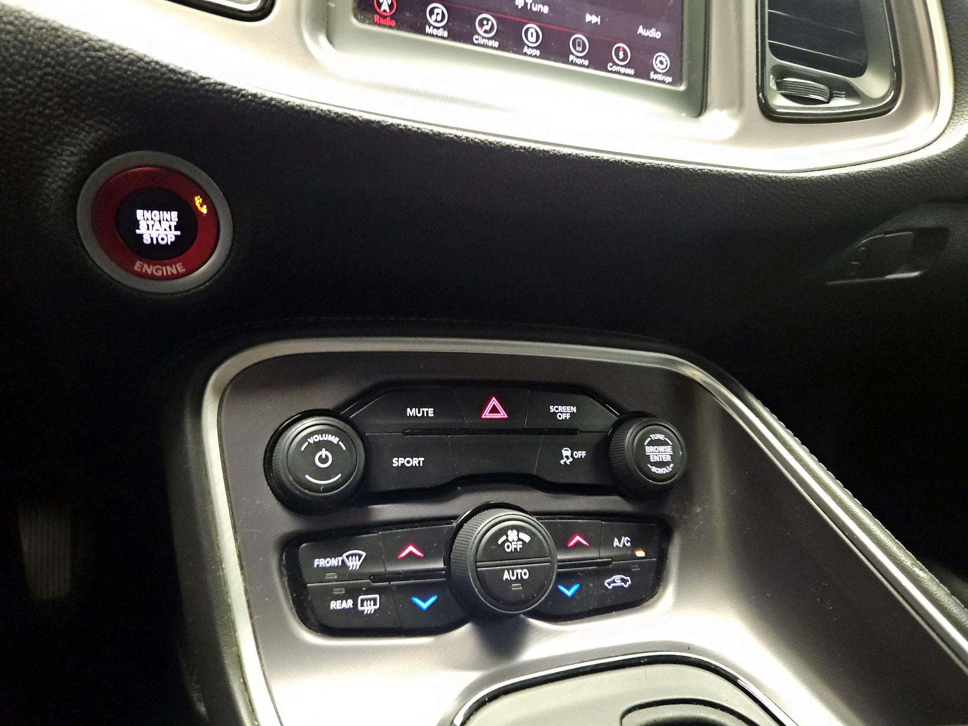 Thumbnail: 2019 Dodge Challenger - 15