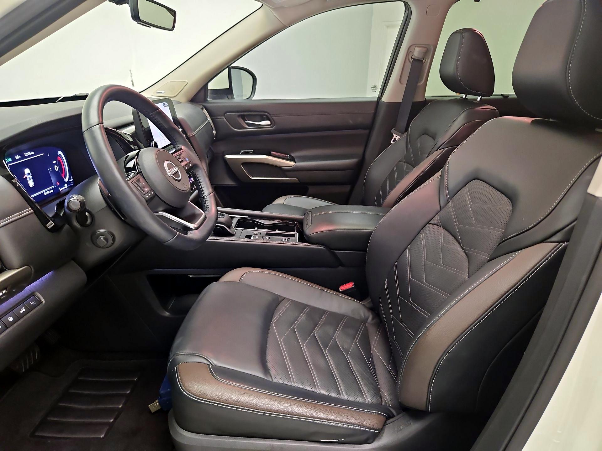 Thumbnail: 2024 Nissan Pathfinder - 11